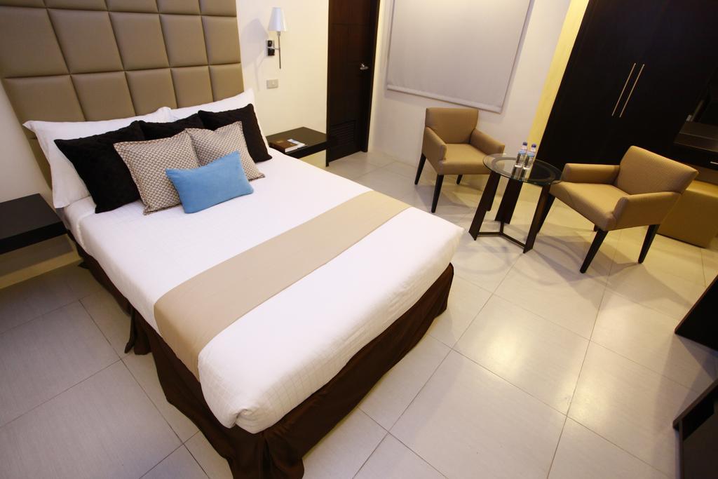 The Oracle Hotel and Residences
