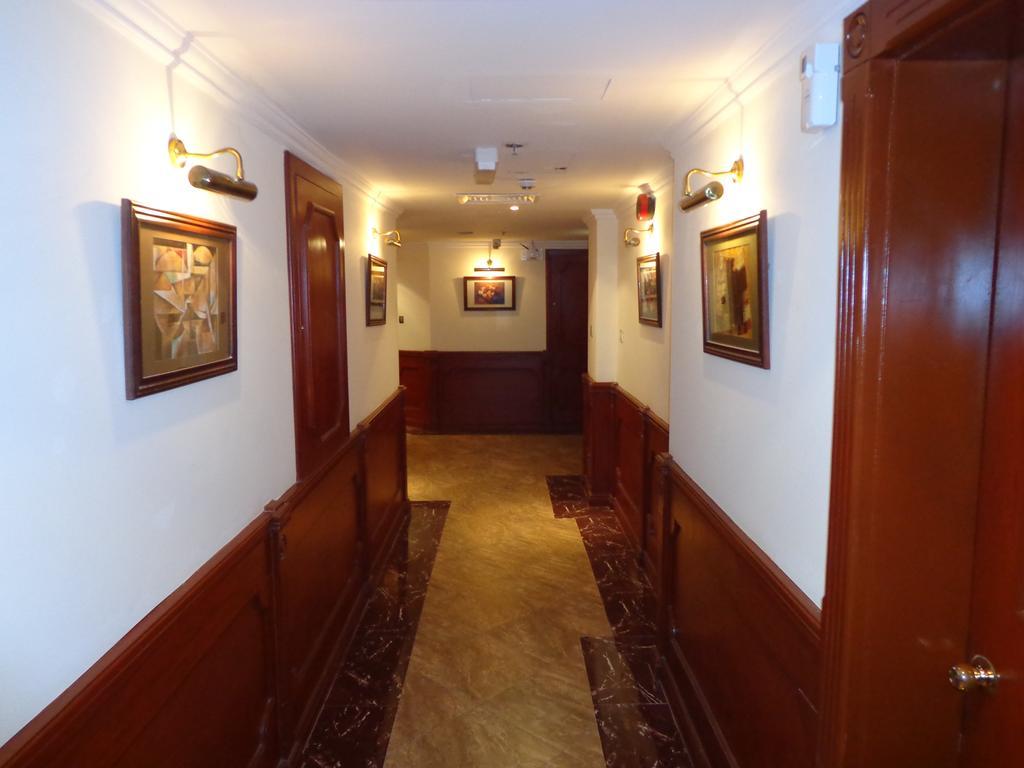 Bahrain Carlton Hotel by null