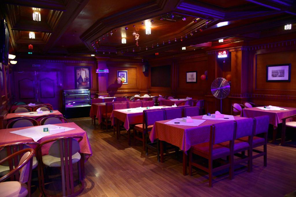 Bahrain Carlton Hotel by null