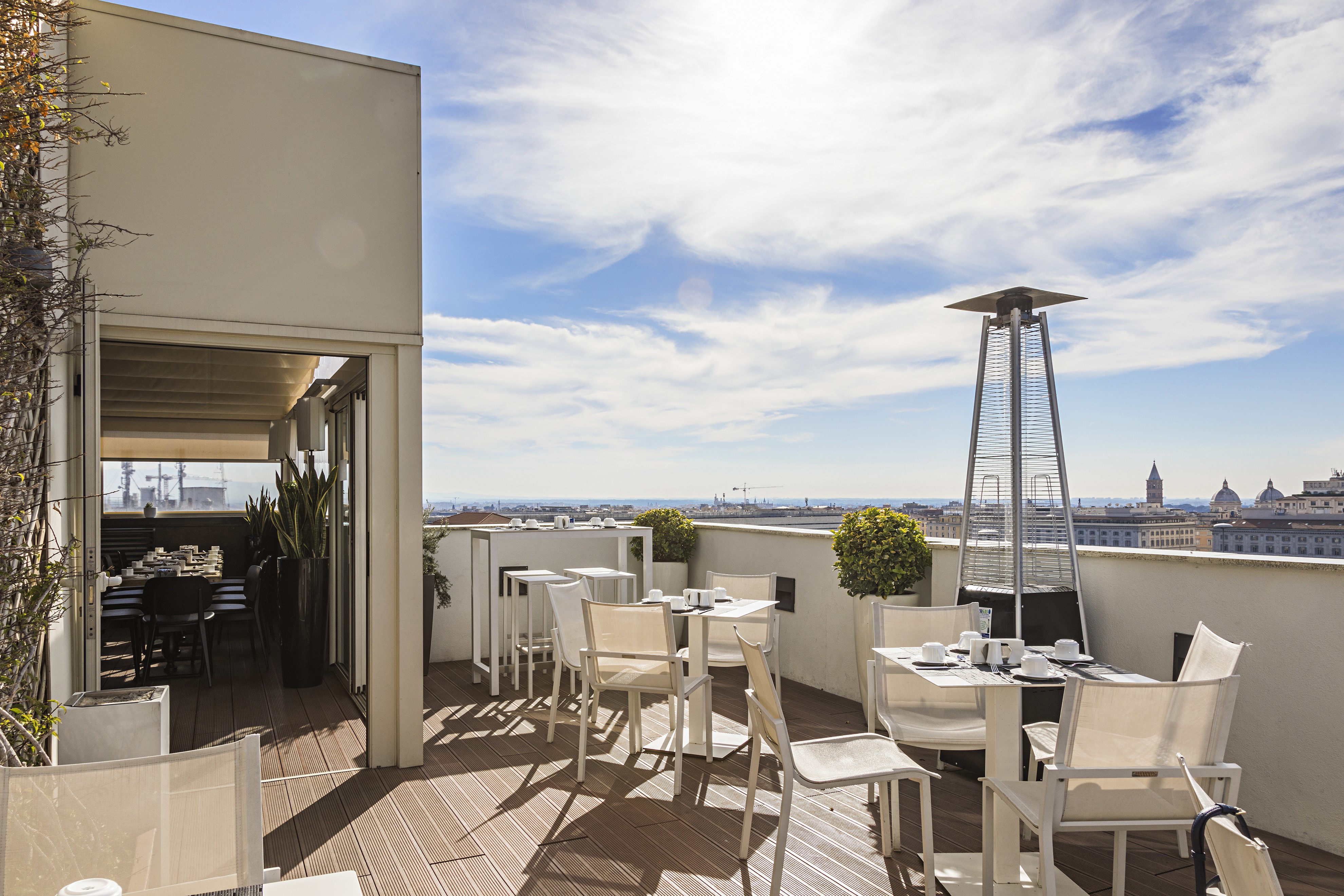 The Independent Hotel by null