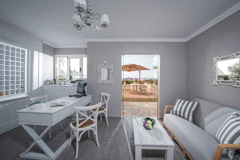 Notos Heights Hotel & Suites - photo