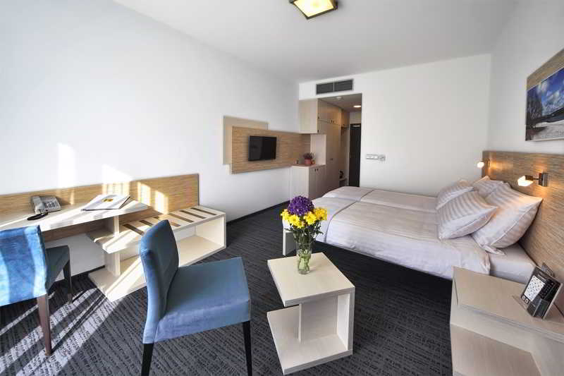 Maximus Resort