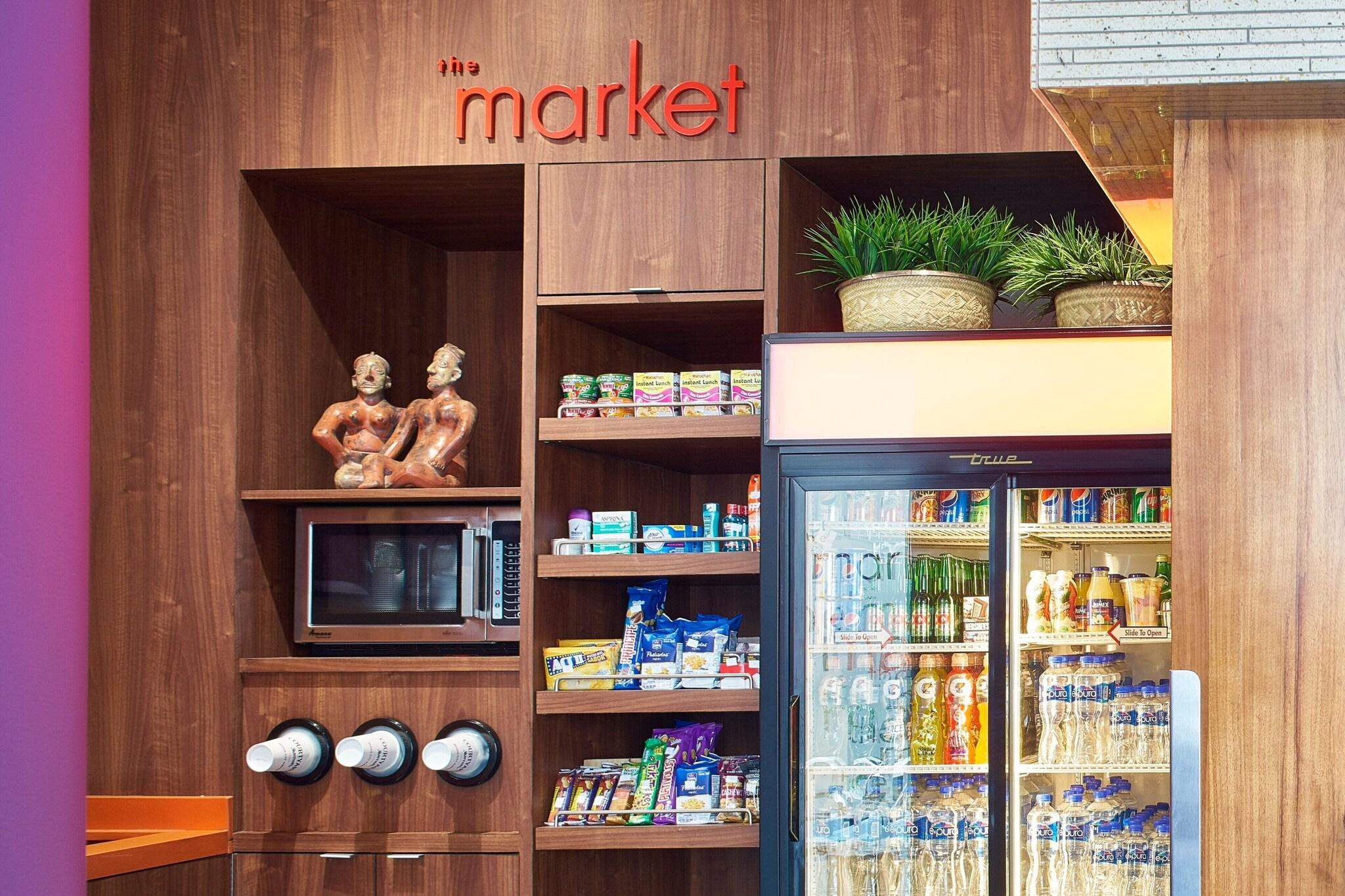 Courtyard by Marriott Mexico City Airport by null