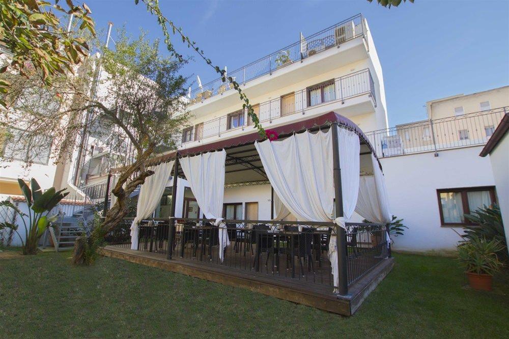 Hotel Domomea by null