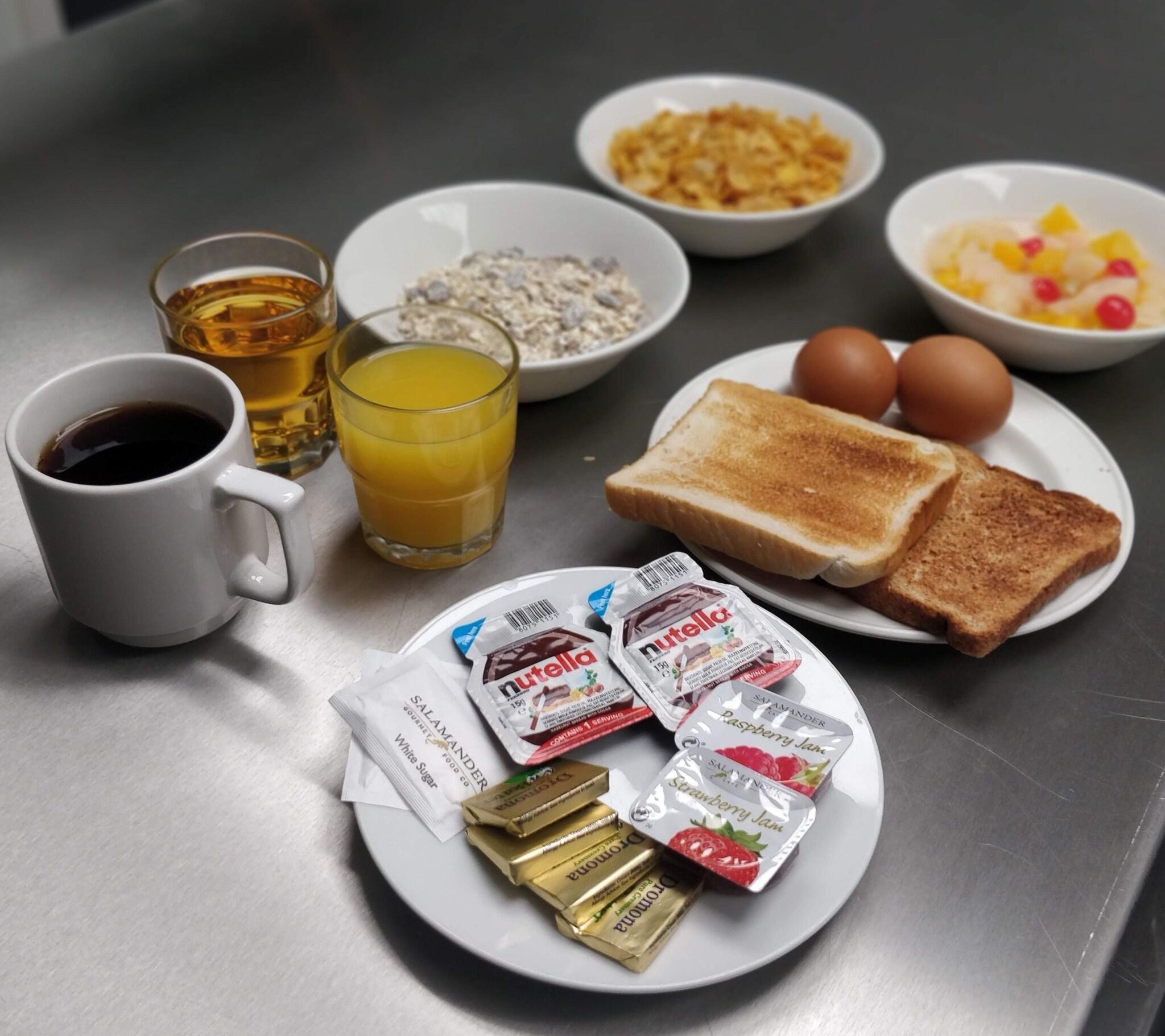 LATROUPE Jacobs Inn Dublin by null