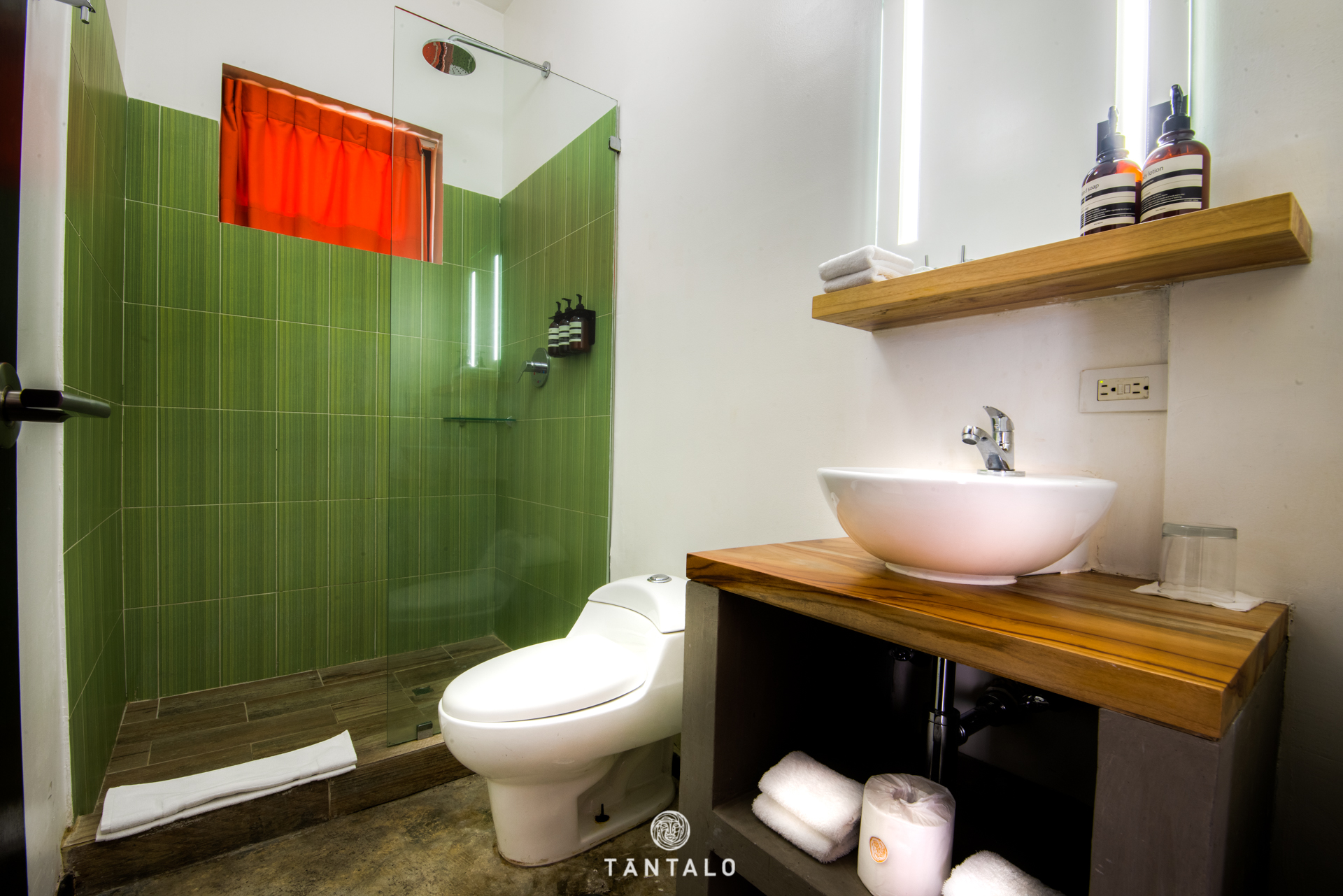 Tántalo Hotel / Kitchen / Roofbar by null