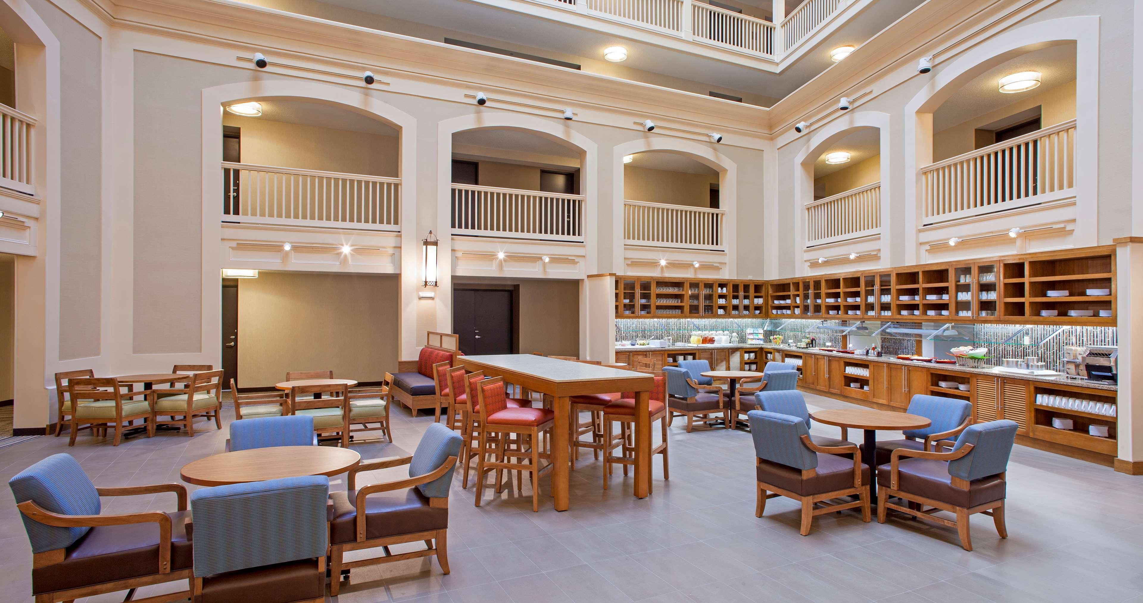 Hyatt Place New Orleans Convention