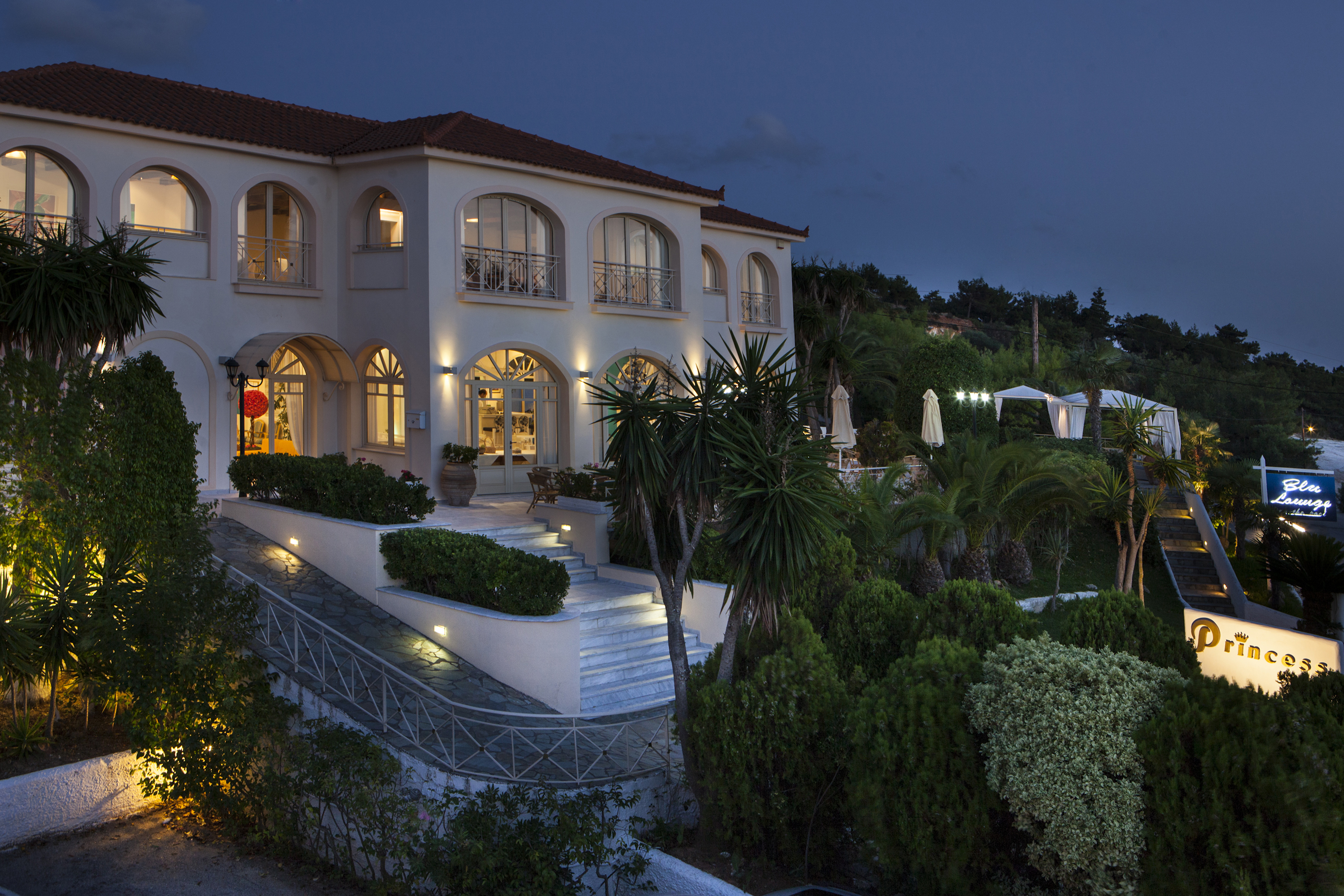 Princess Hotel - photo