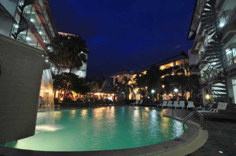 Top North Hotel by null