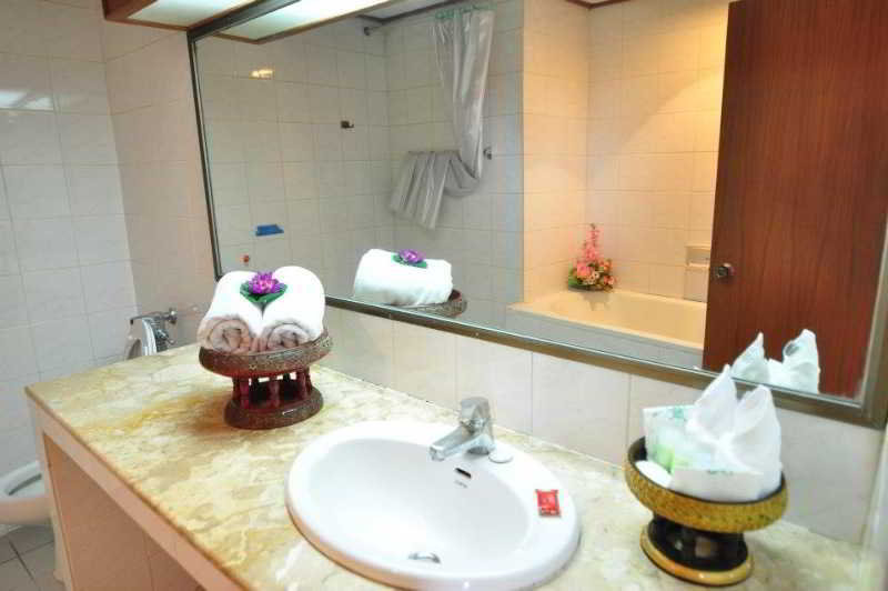 Top North Hotel by null