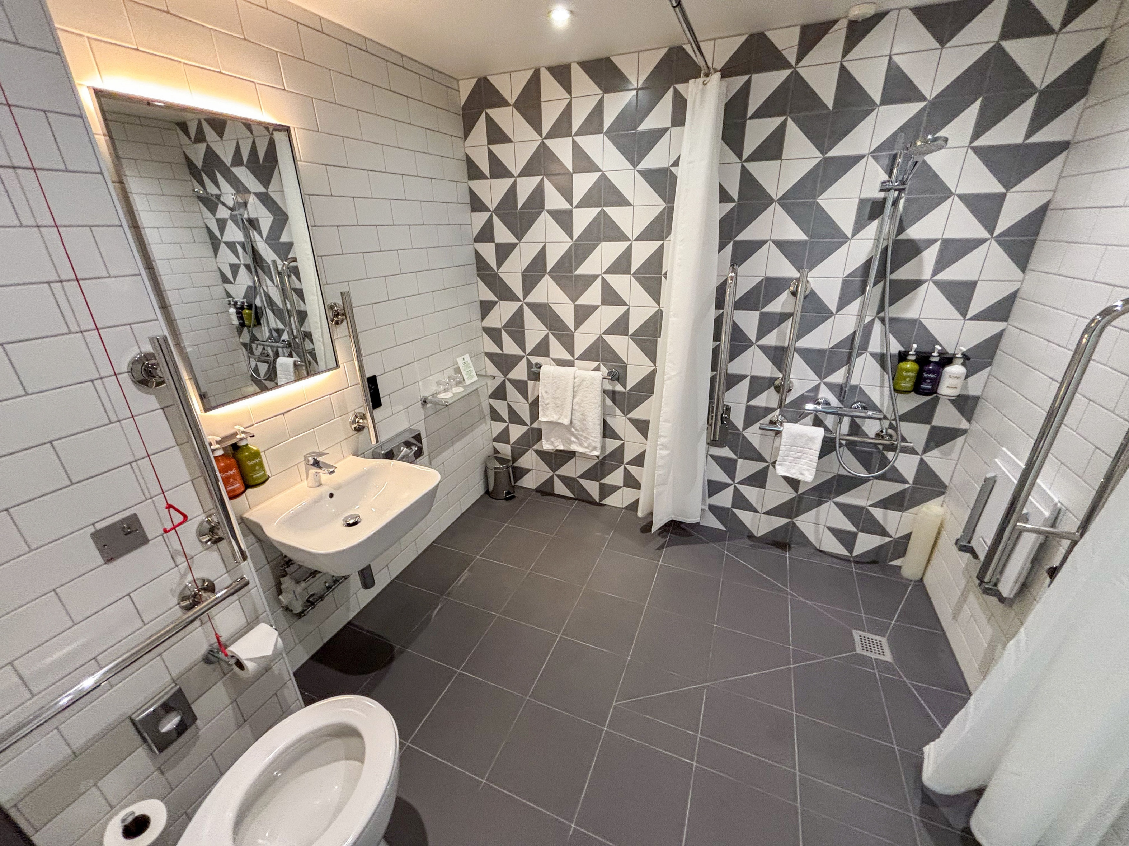 Gallery image of Holiday Inn London Whitechapel