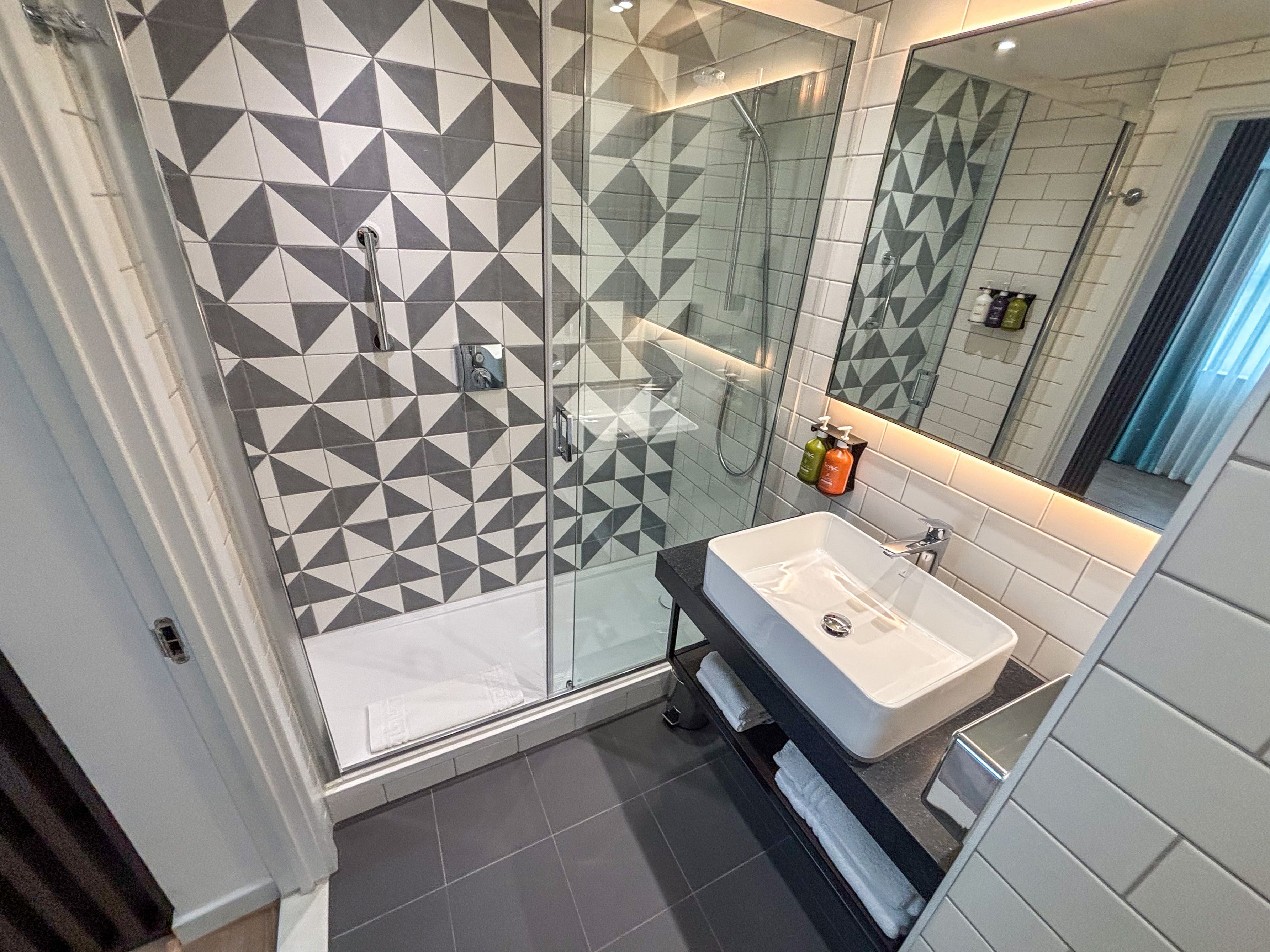 Gallery image of Holiday Inn London Whitechapel