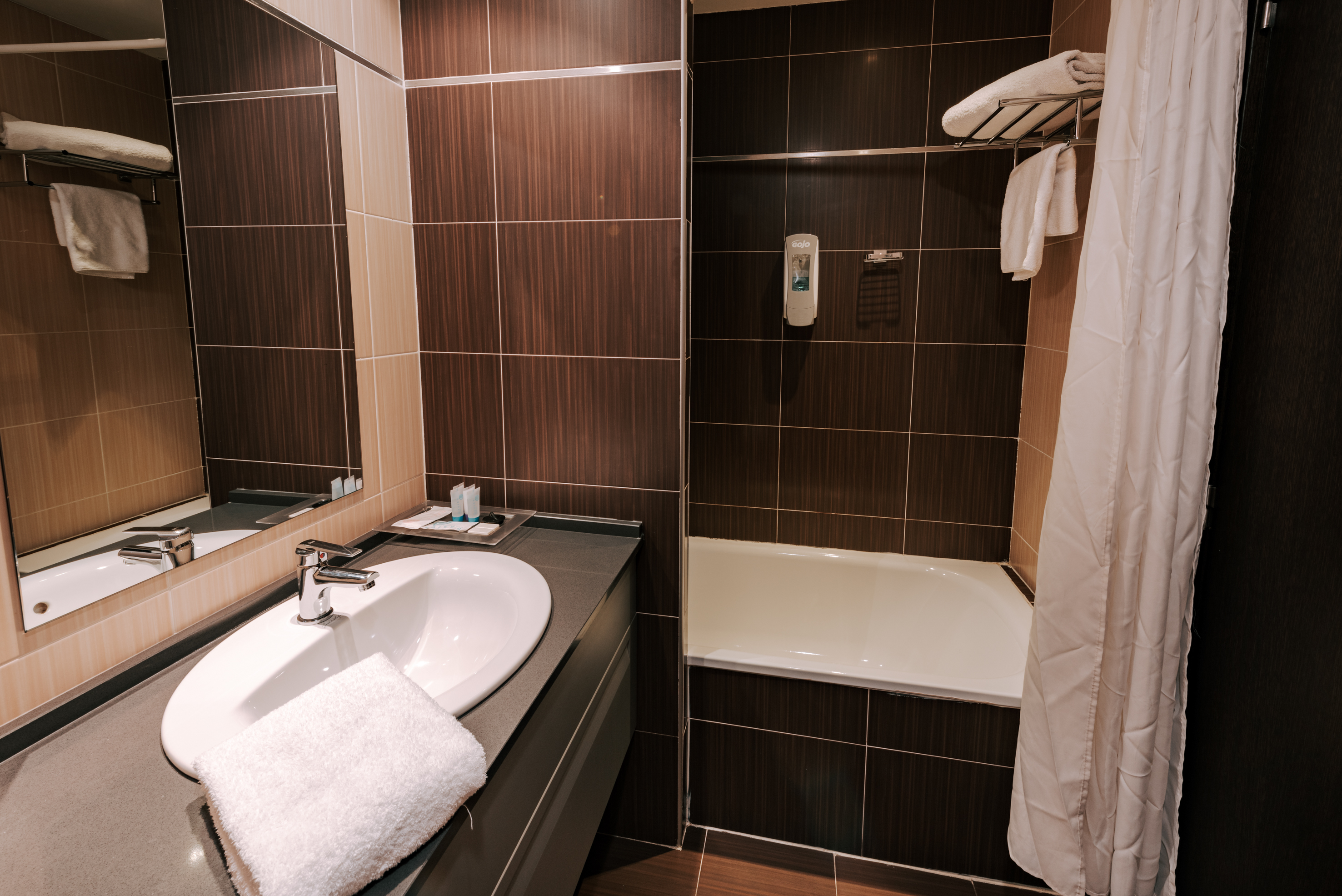 ZENIT APARTHOTEL HALL88 ****