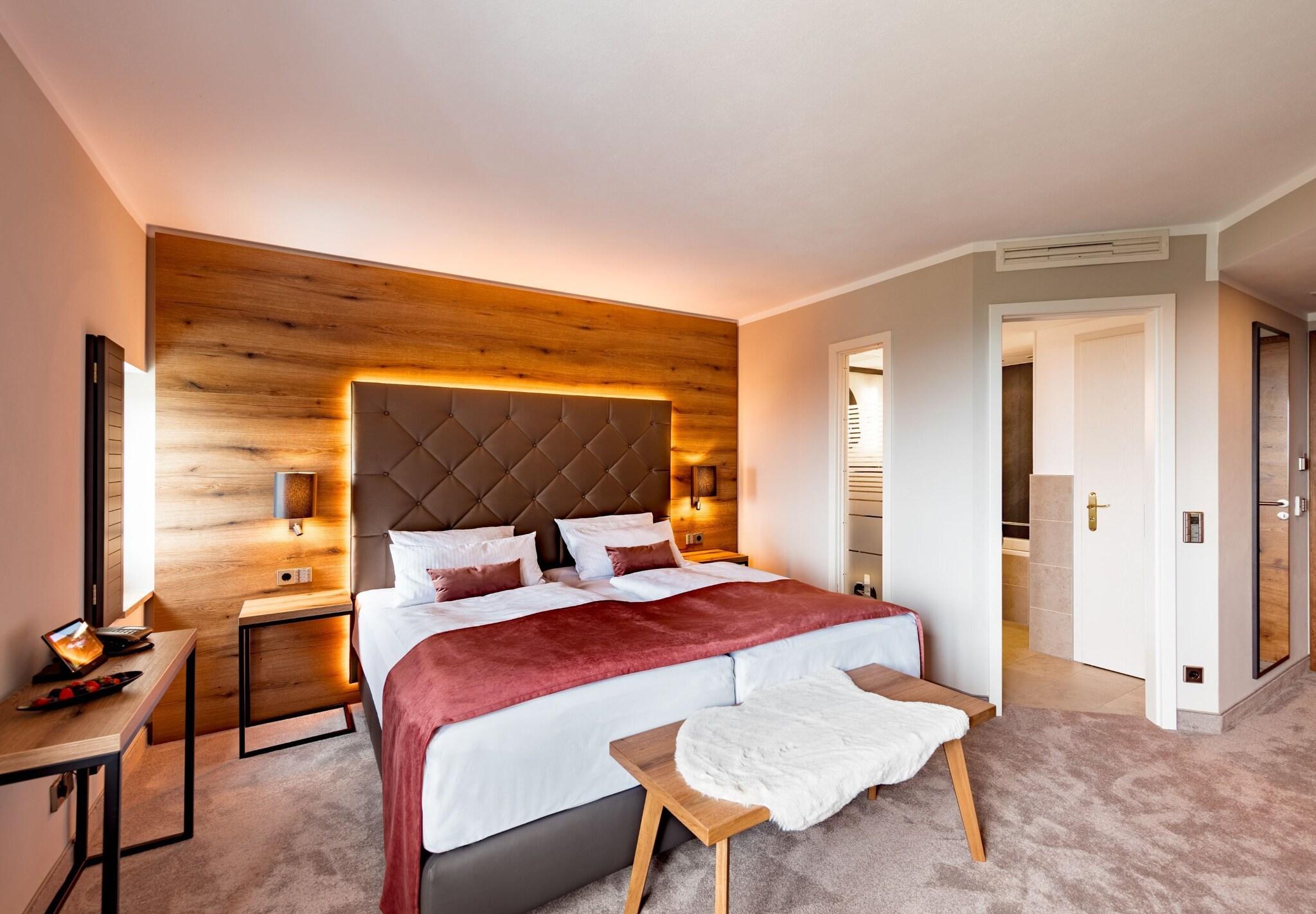 Burg Staufeneck by null