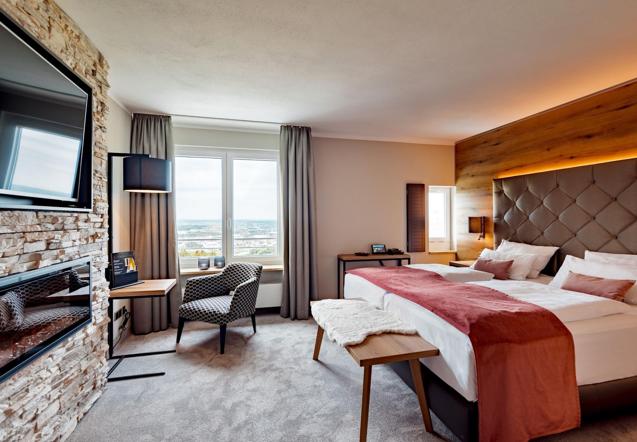 Burg Staufeneck by null