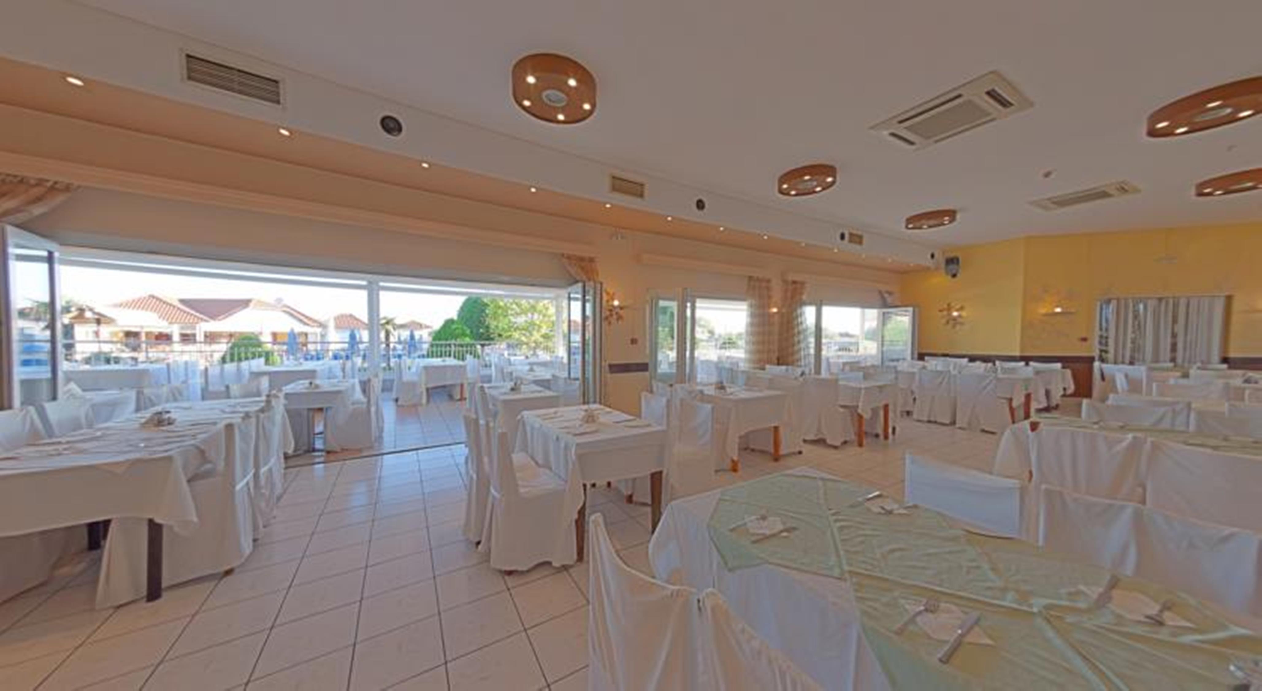 Grand Platon Hotel