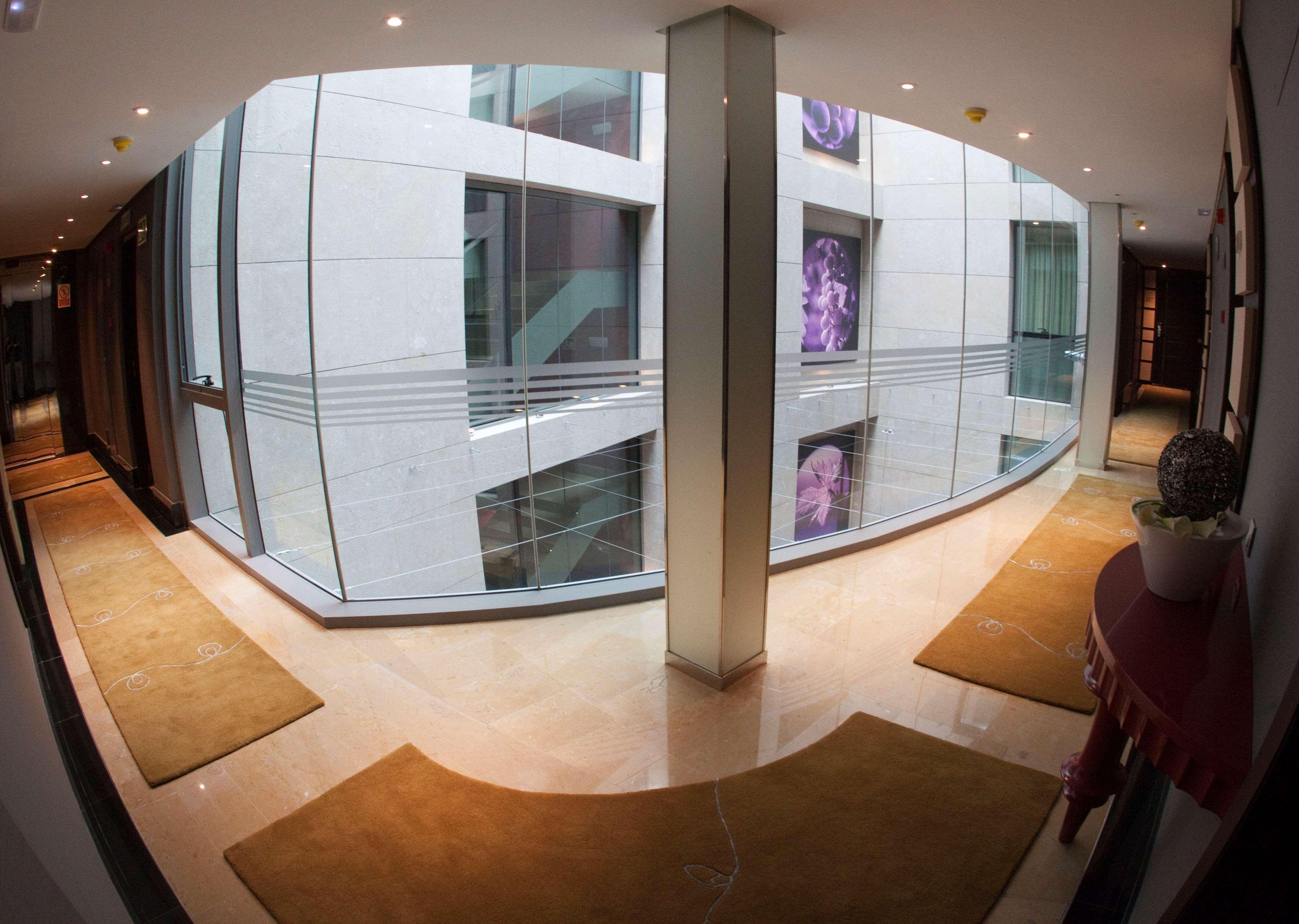 Nexus Valladolid Suites & Hotel