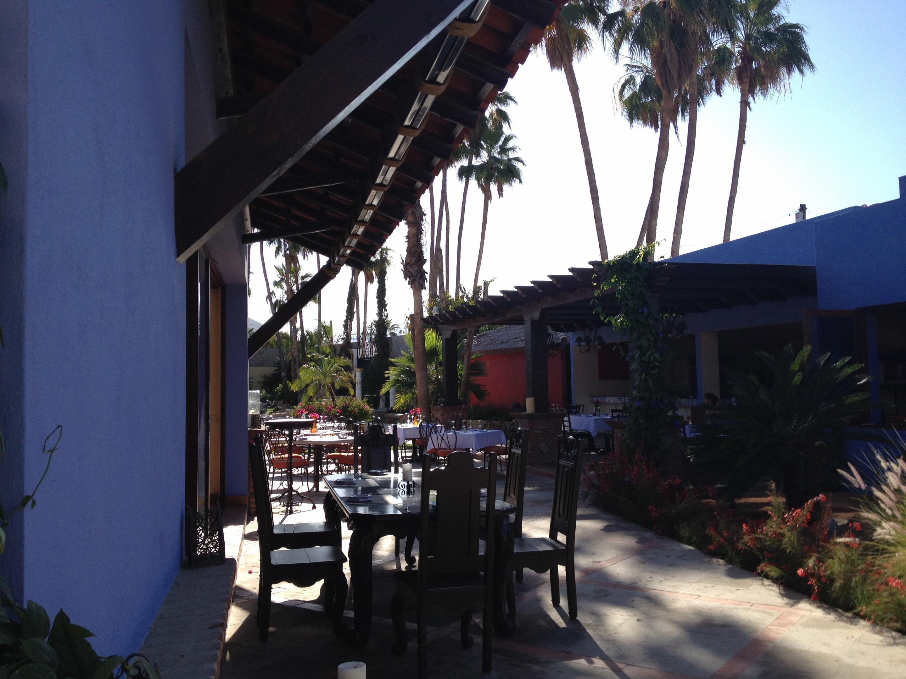 El Encanto Inn & Suites
