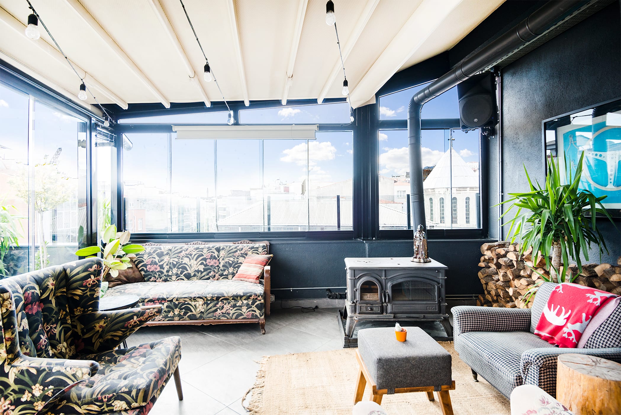 Sub Karakoy Hotel by null