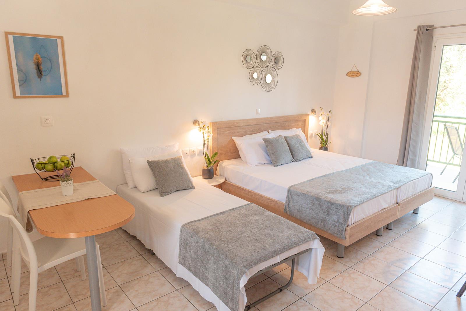 Yianetta Hotel Apartments