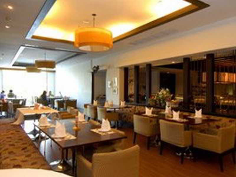 Sunee Grand Hotel and Convention Center