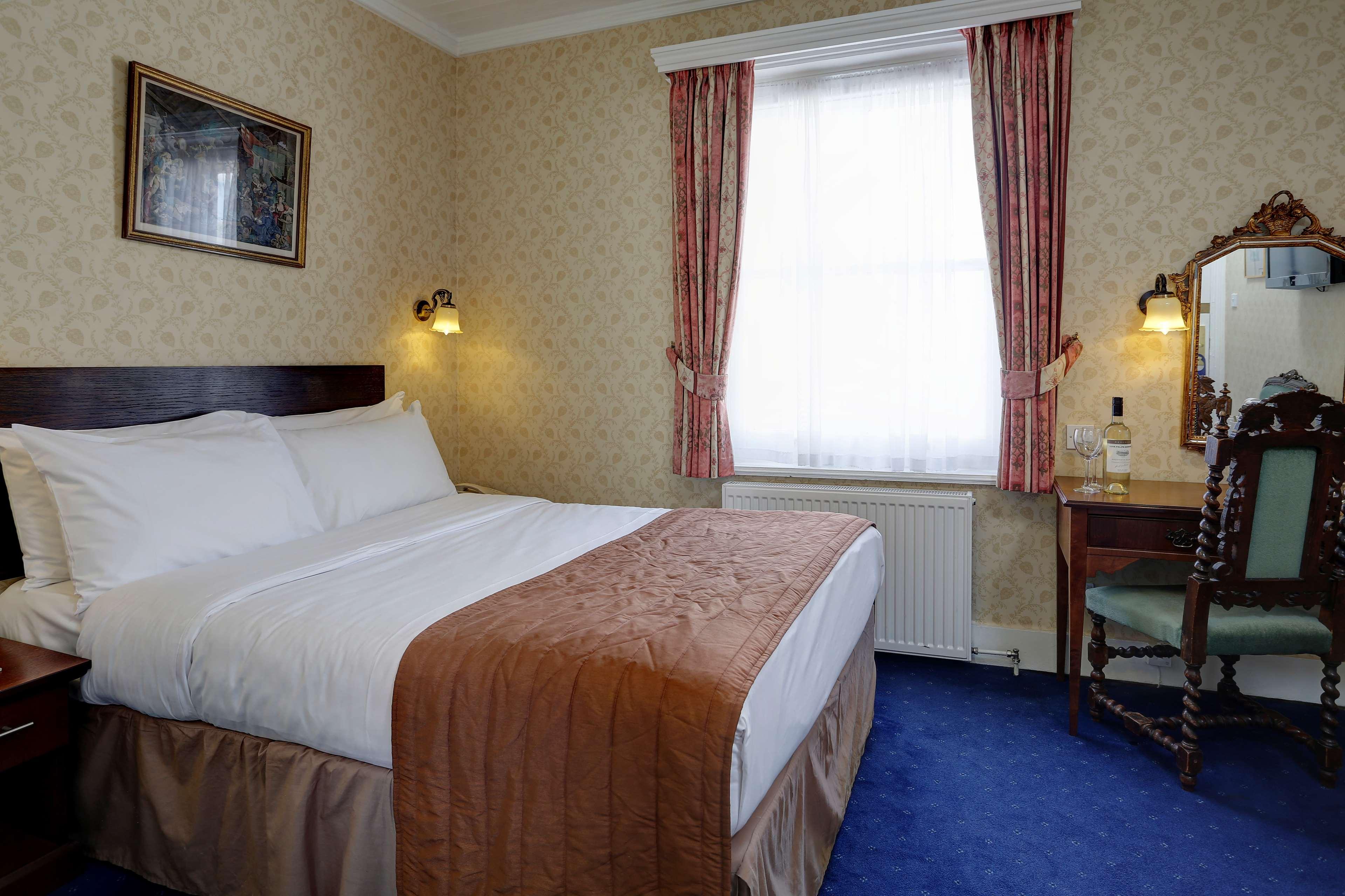 Gallery image of Best Western Swiss Cottage Hotel