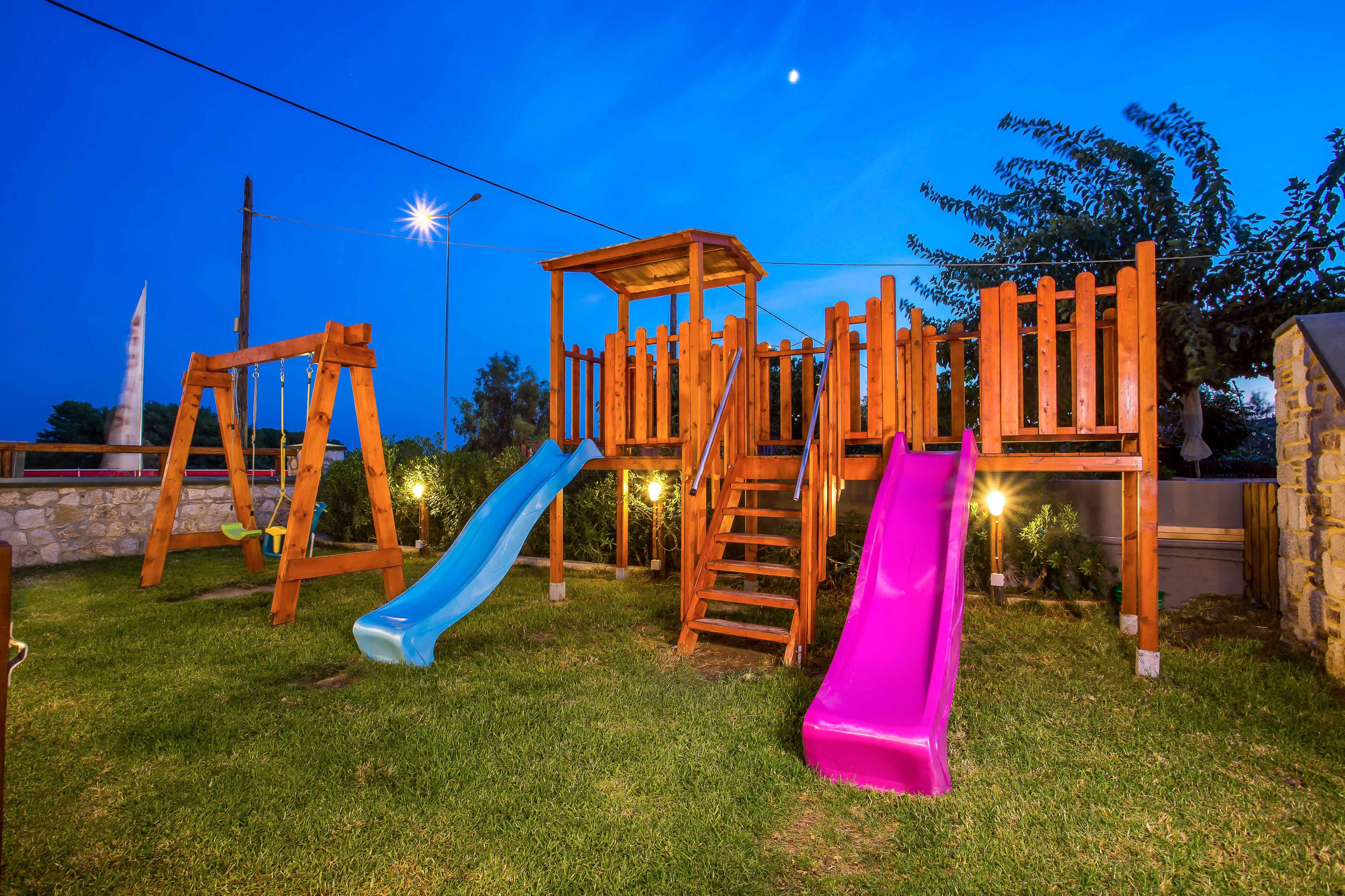 Georgia Apartments - photo