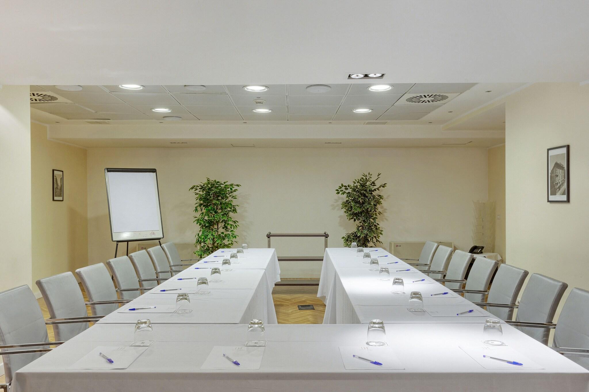 Italiana Hotels Milan Rho Fair - photo