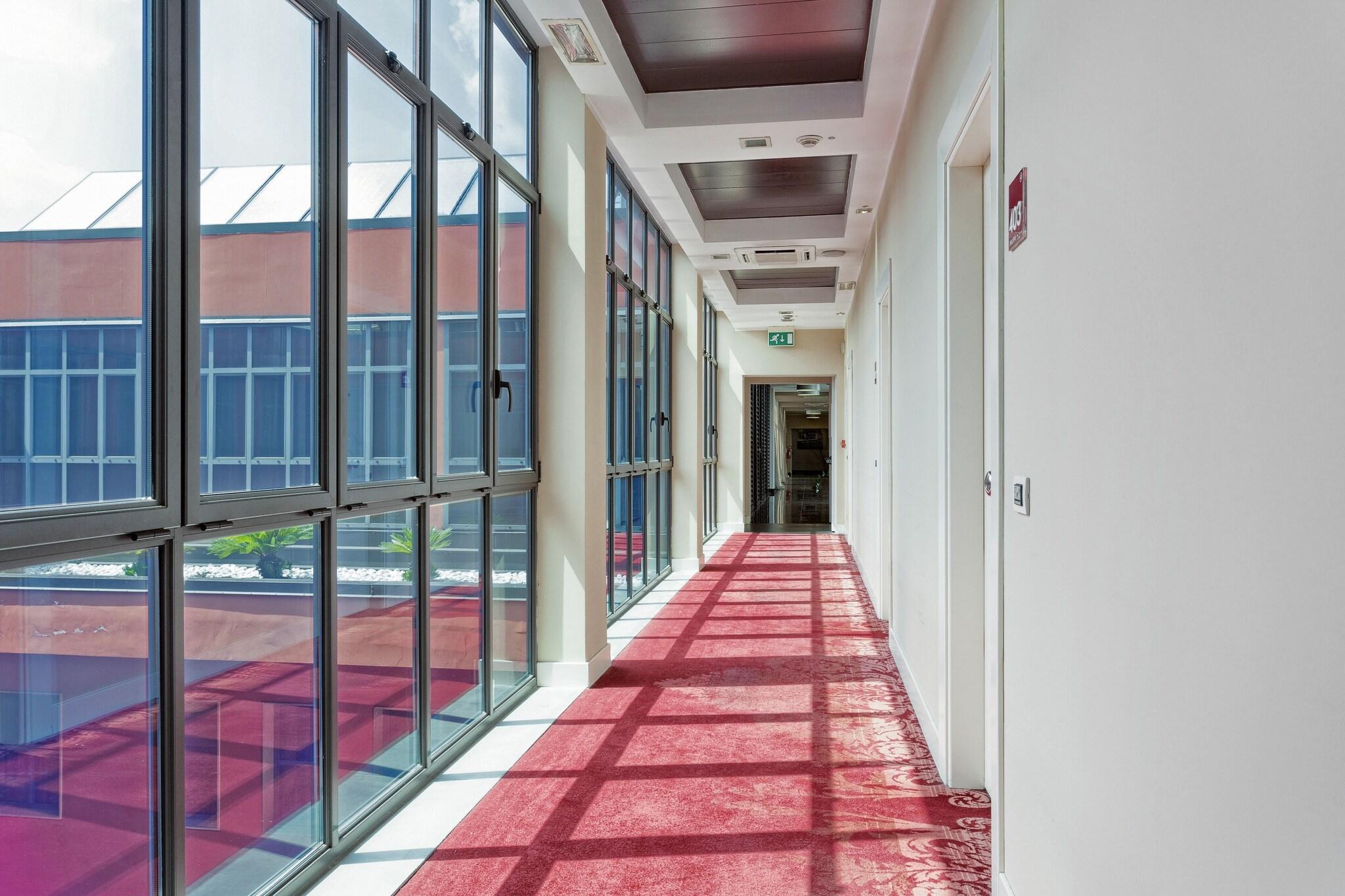 Italiana Hotels Milan Rho Fair - photo