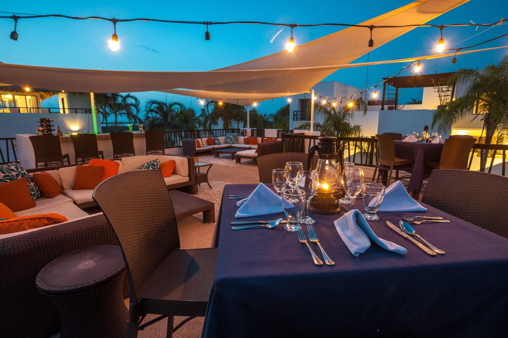 Las Terrazas Resort & Residences by null