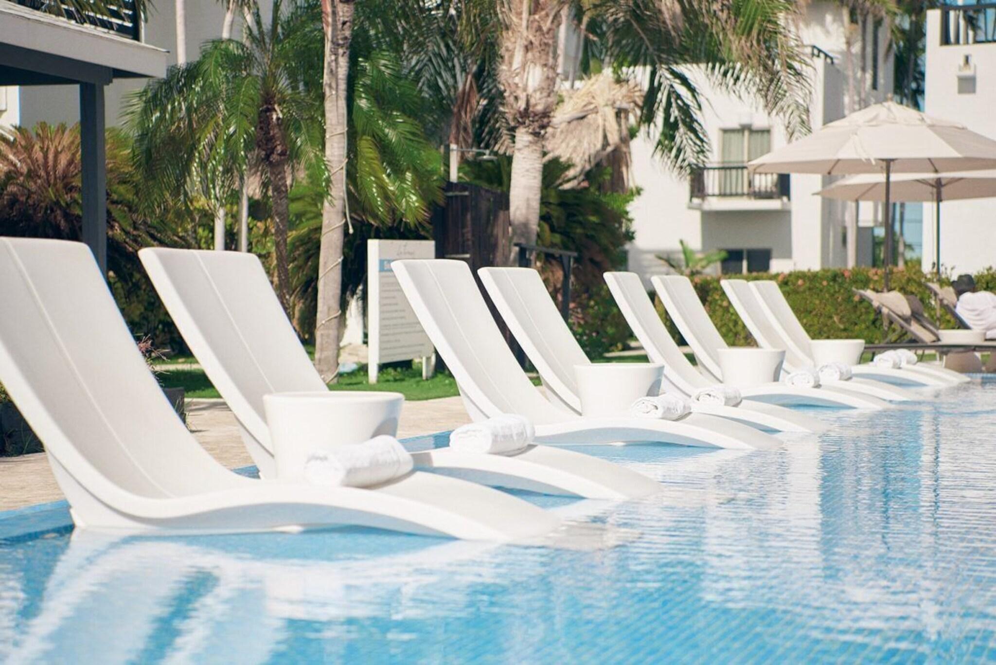 Las Terrazas Resort & Residences by null
