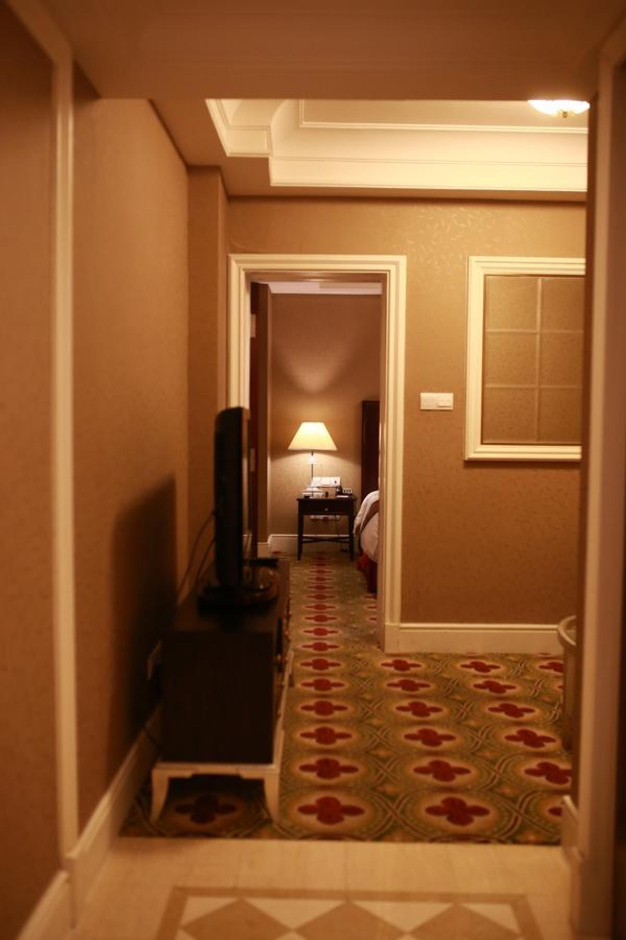 Ramada Yichang Hotel by null