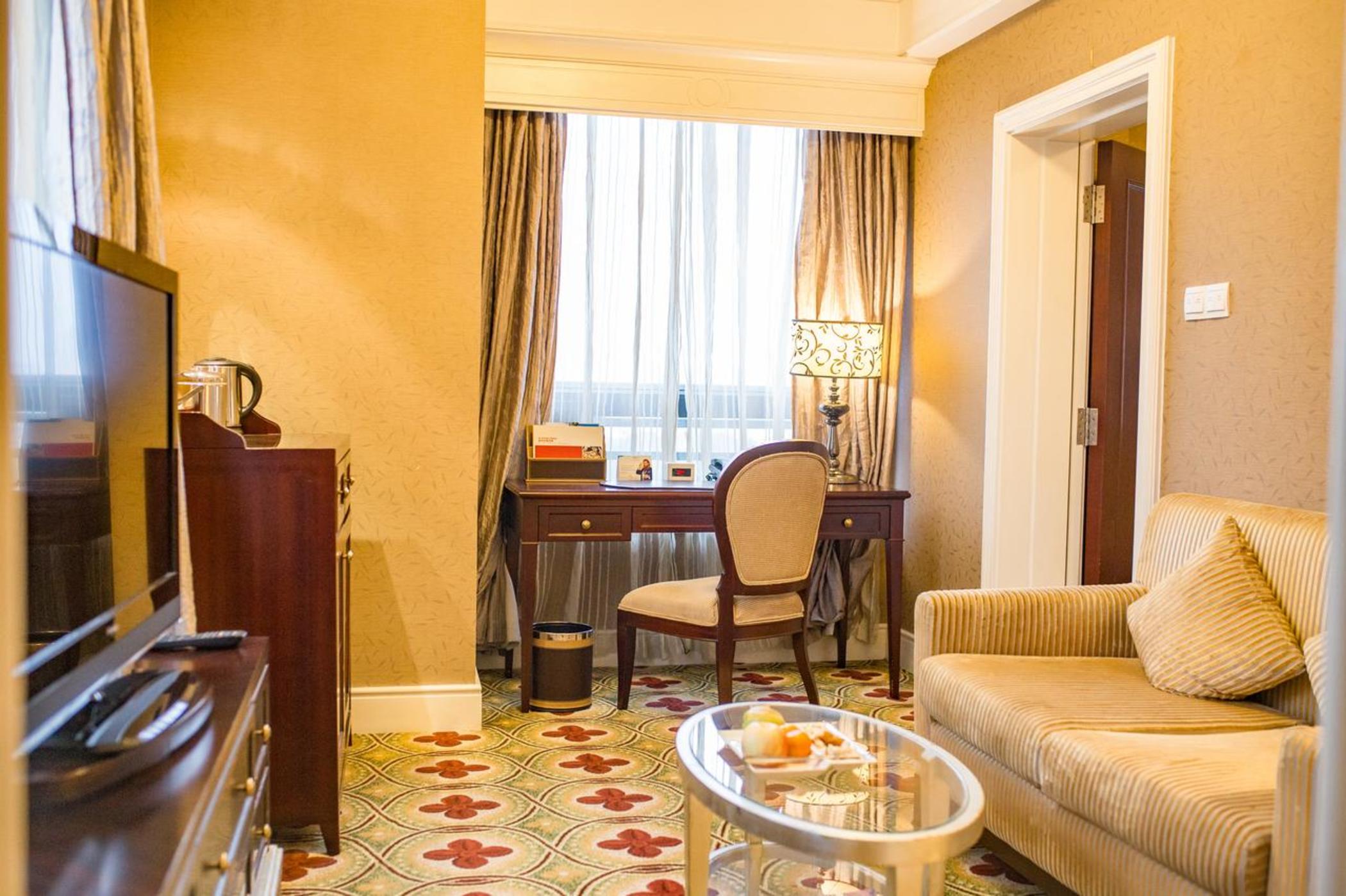 Ramada Yichang Hotel by null