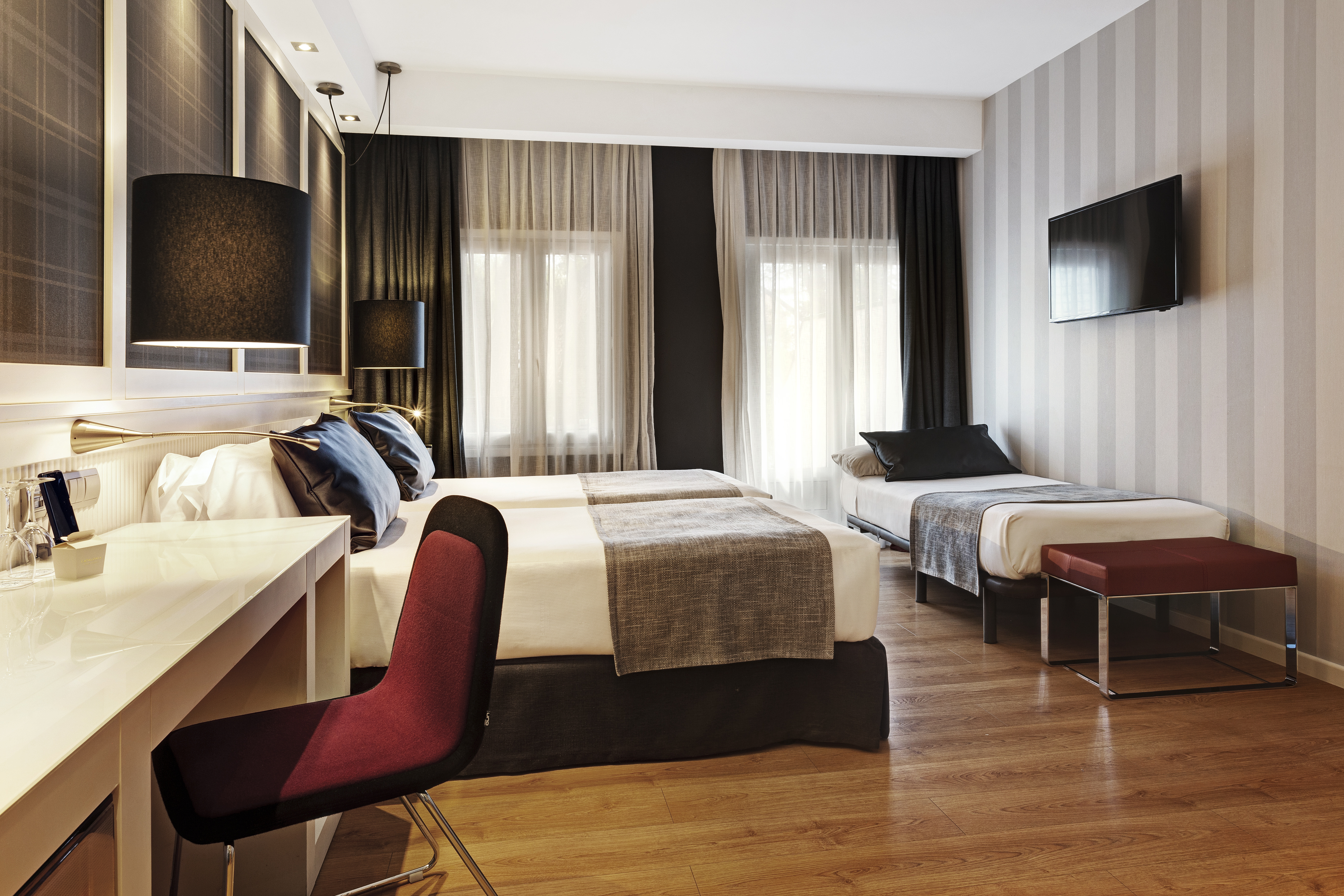 Catalonia Reina Victoria Hotel