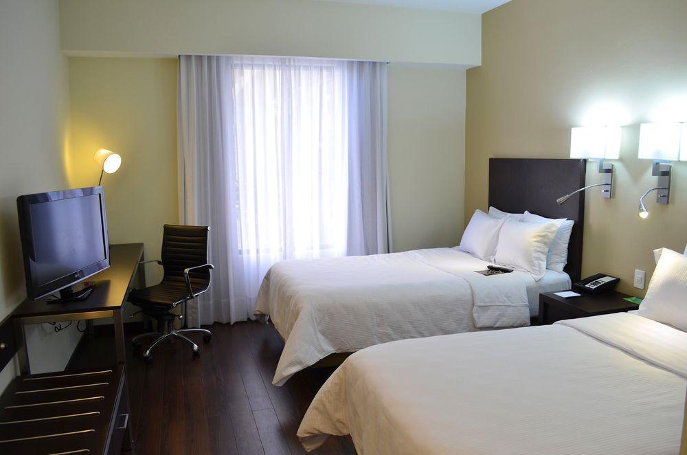Hotel Opus Grand Toluca Aeropuerto