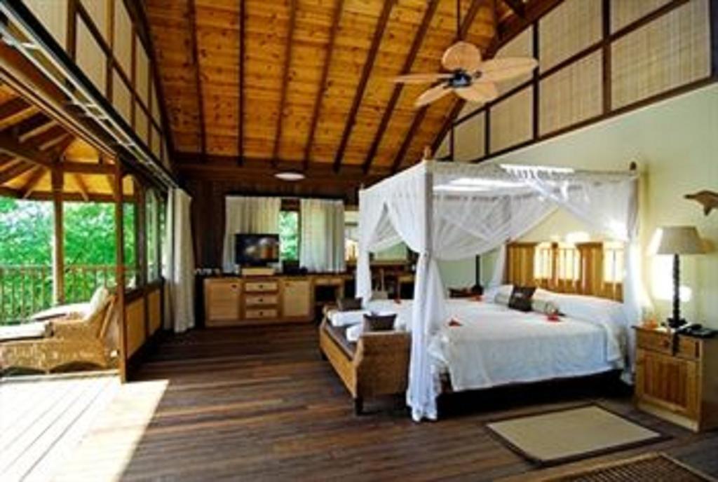 Cerf Island Resort by null