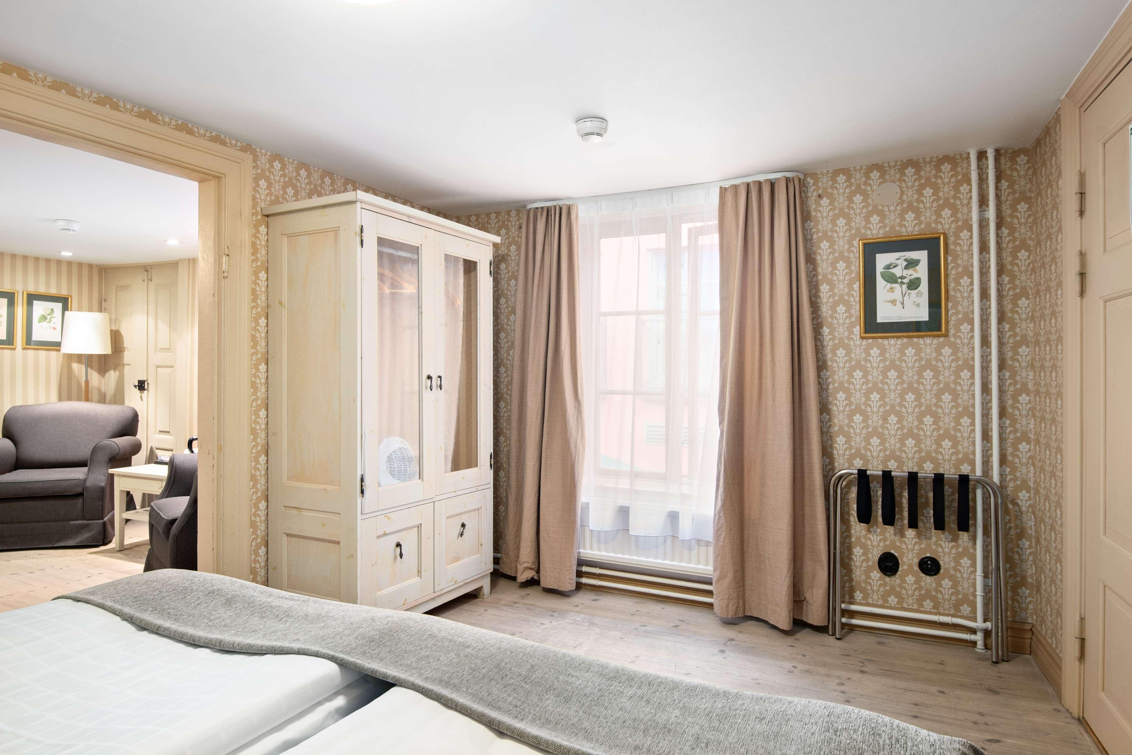 BEST WESTERN Hotel Royal by null