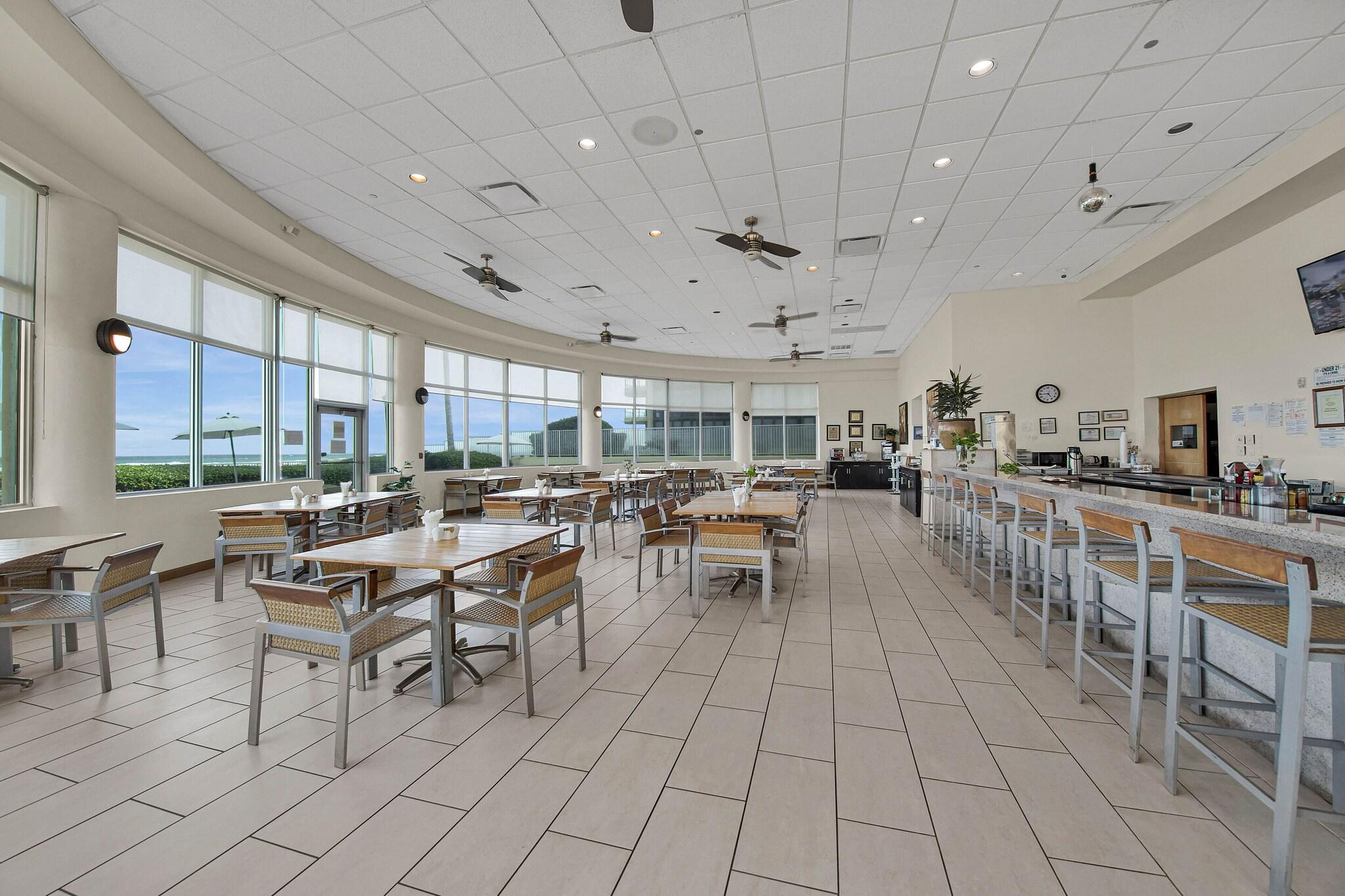 Peninsula Island Resort and Spa