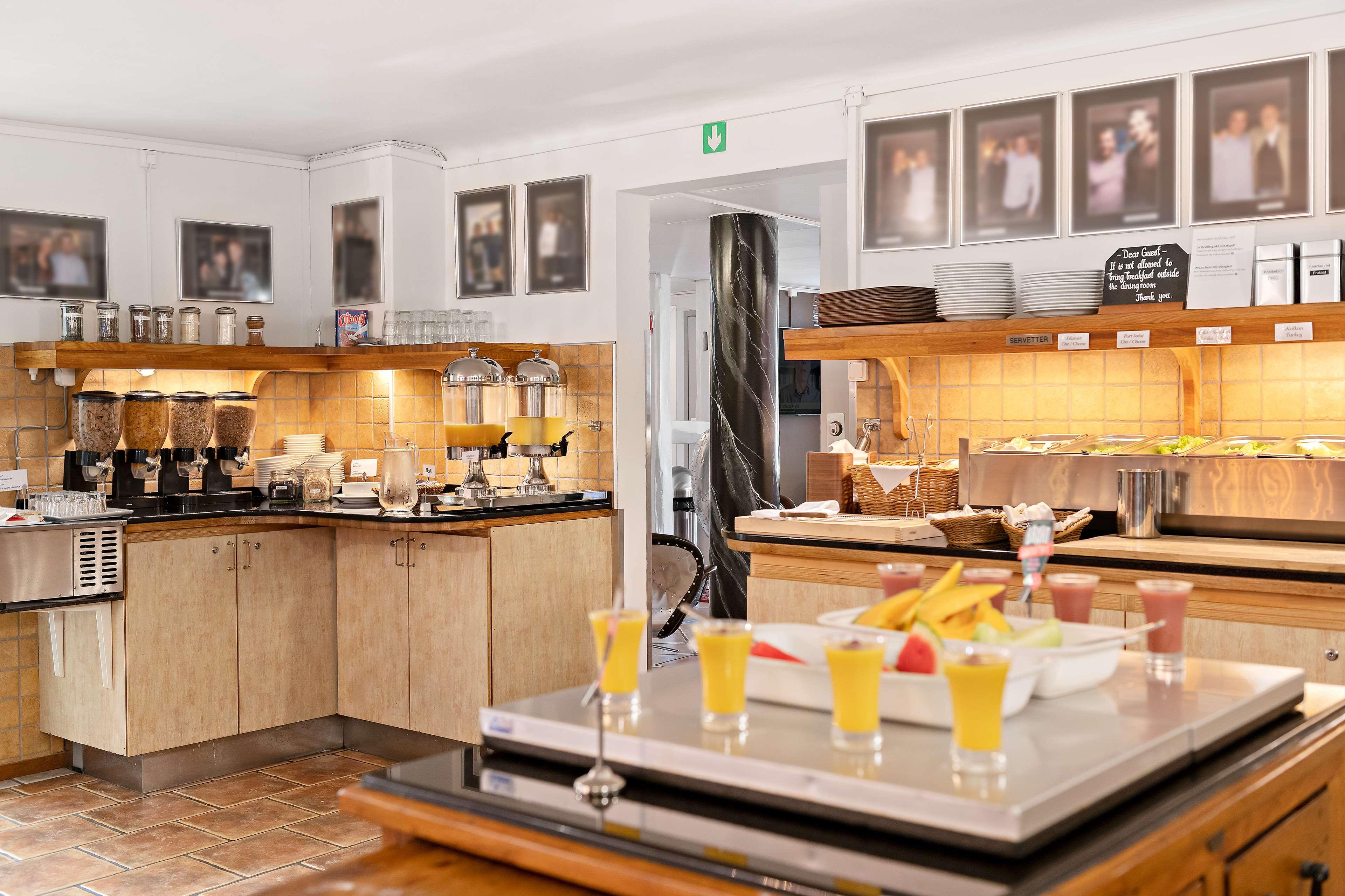 Best Western Hotel Anno 1937 by null