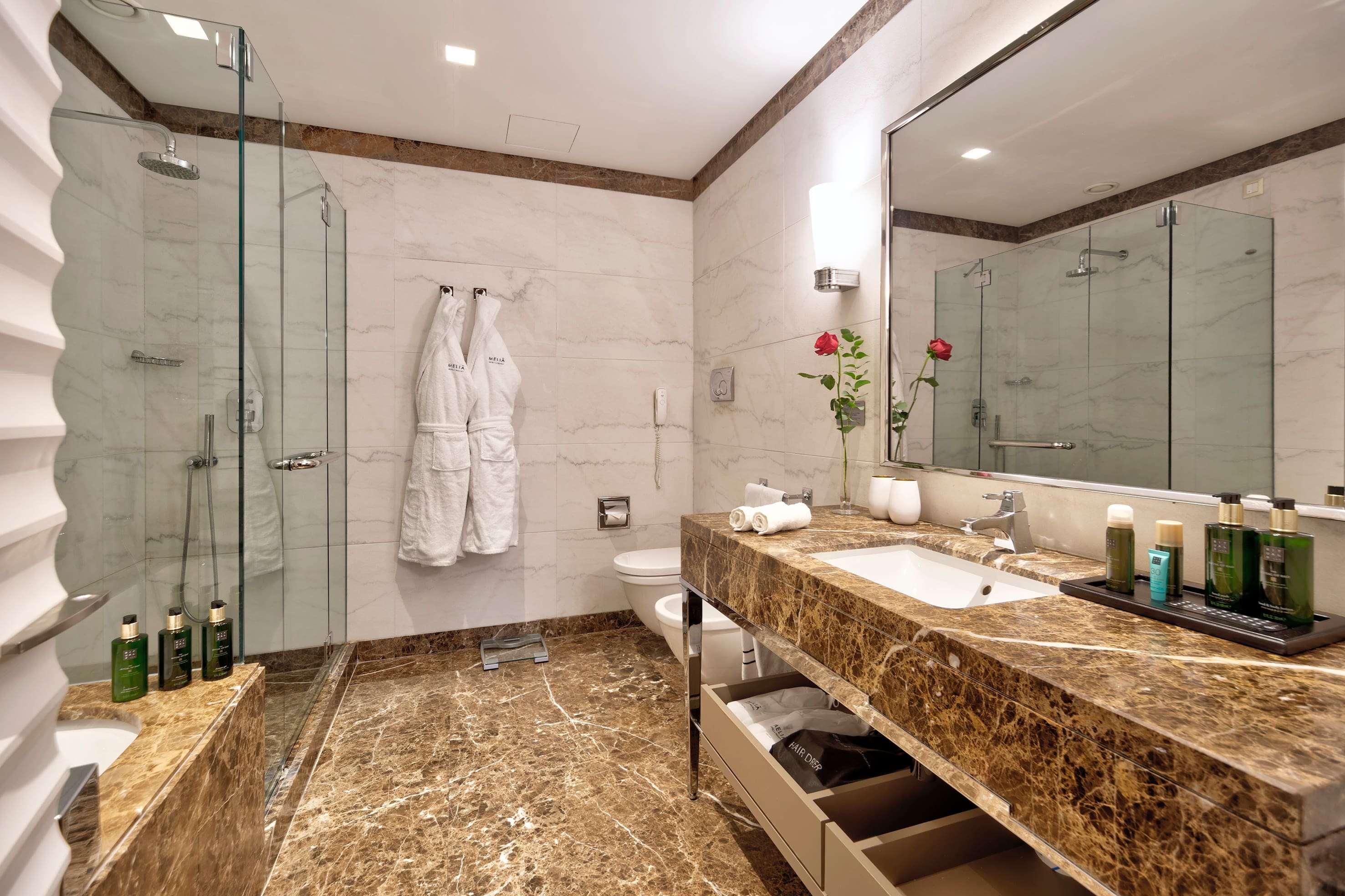 Meliá Genova by null