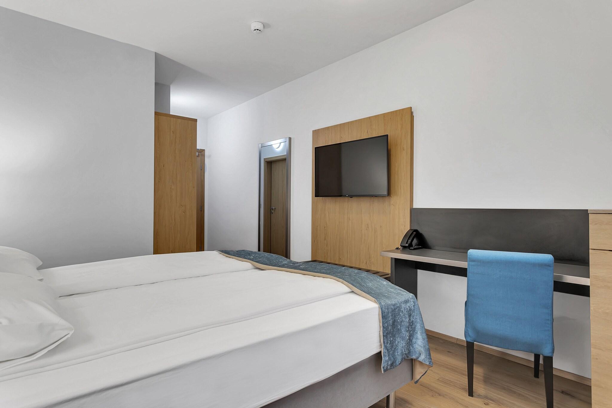 Aurora Hotel at Keflavík International Airport by null