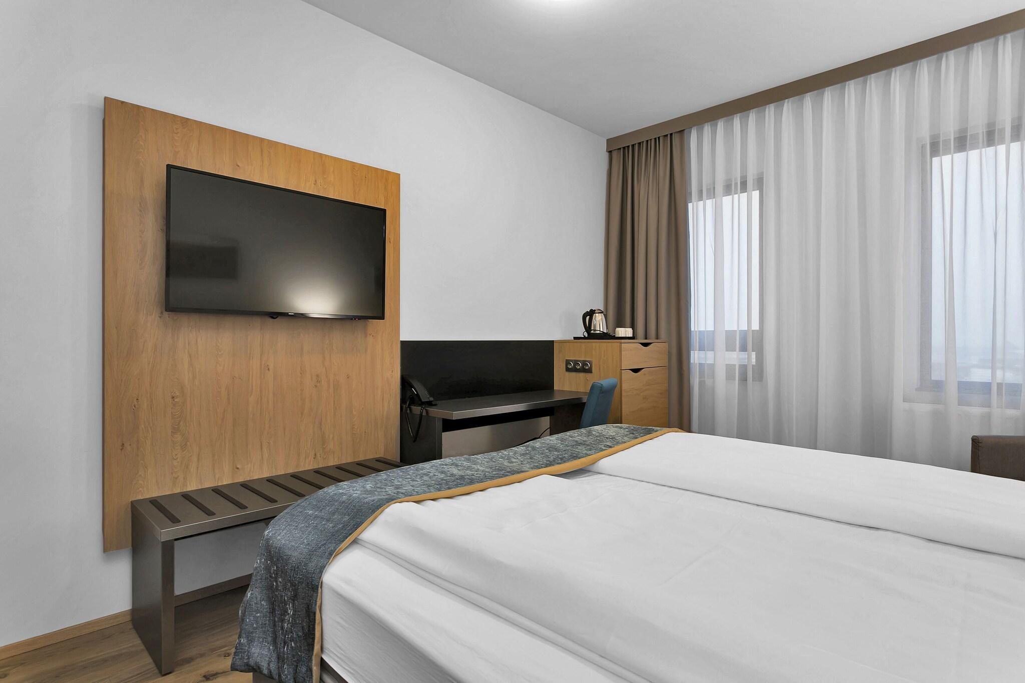 Aurora Hotel at Keflavík International Airport by null