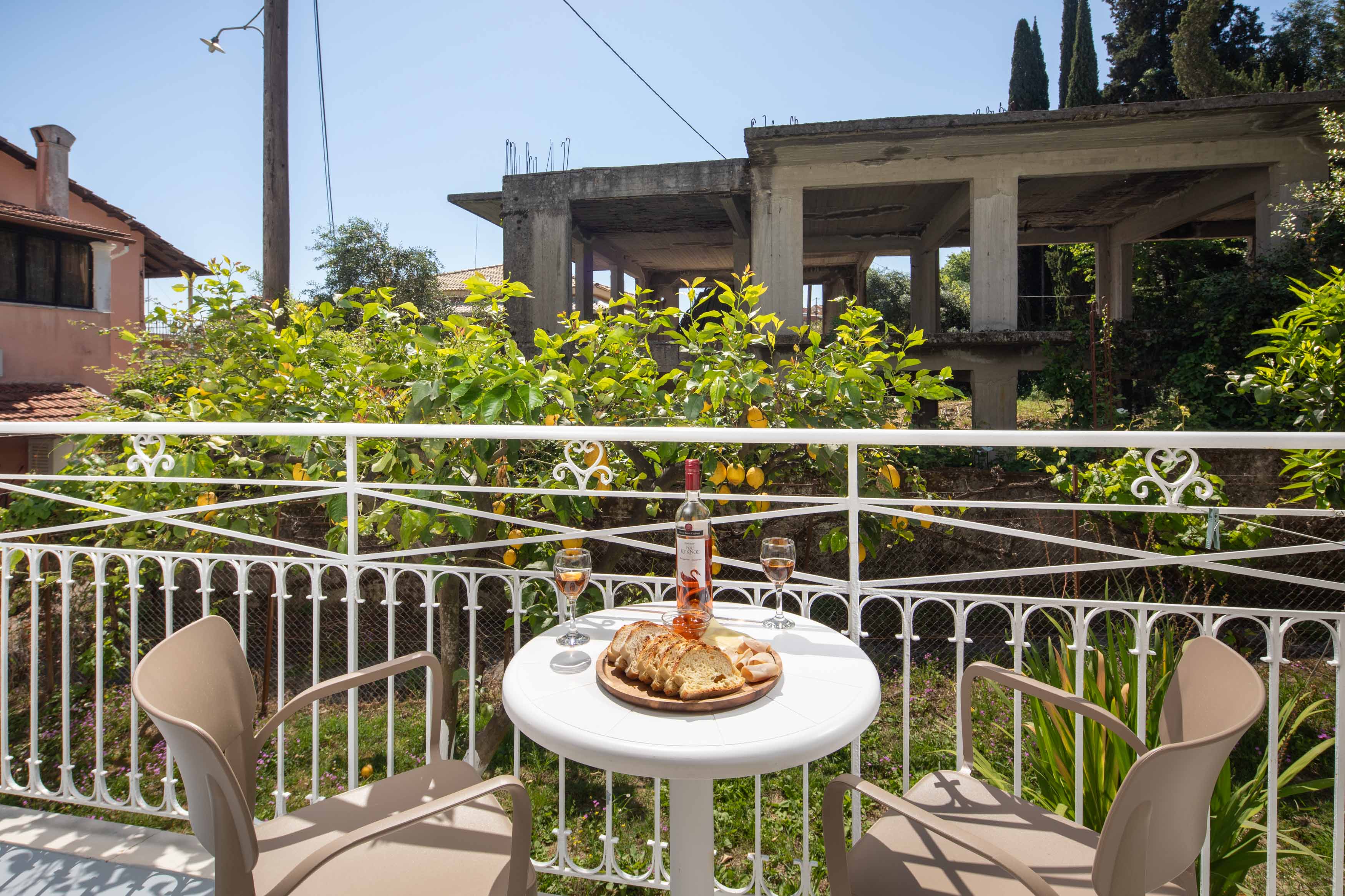 Bella Vista Beach Hotel & Studios - attēls