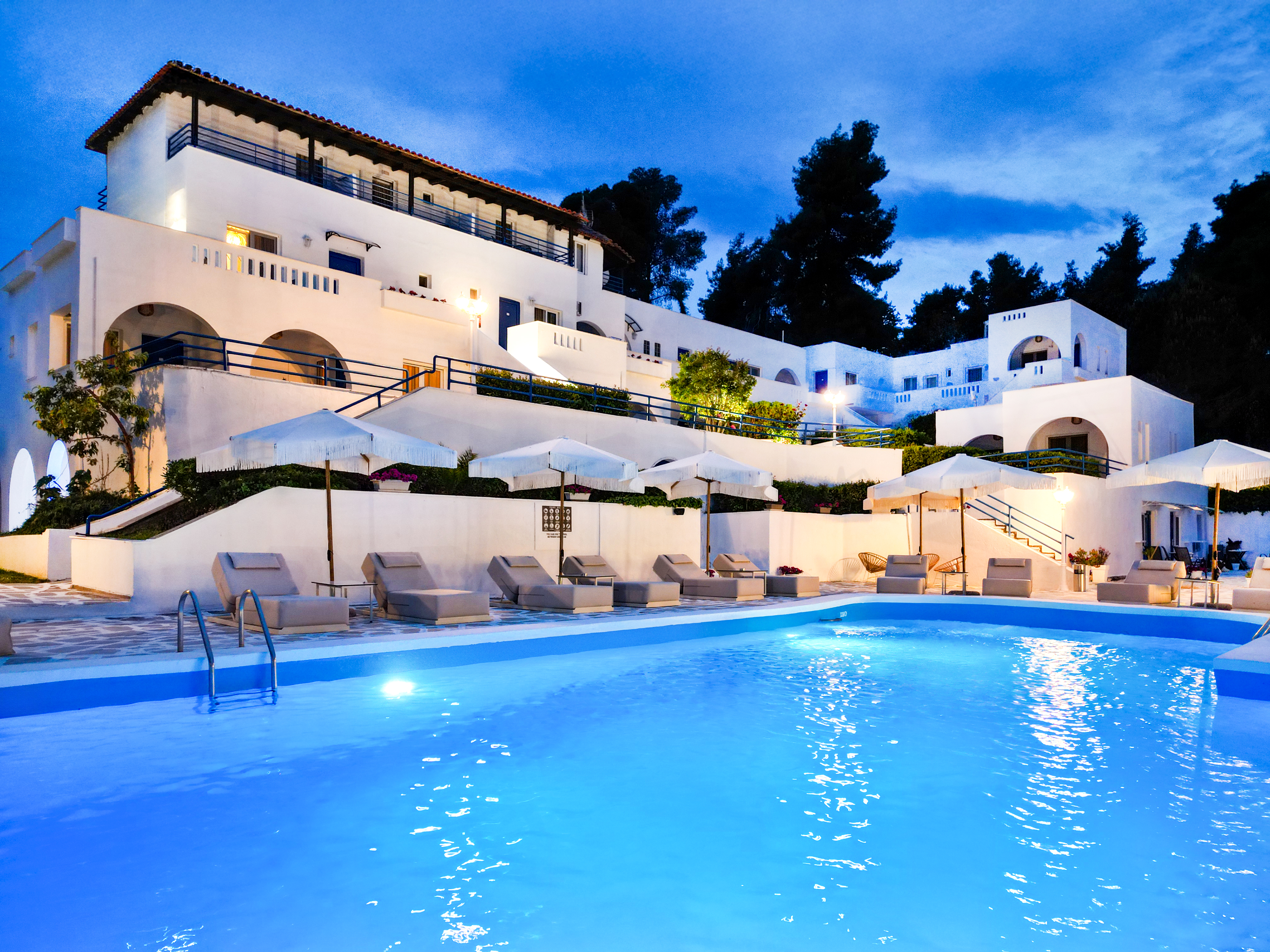 Theo Bungalows - photo