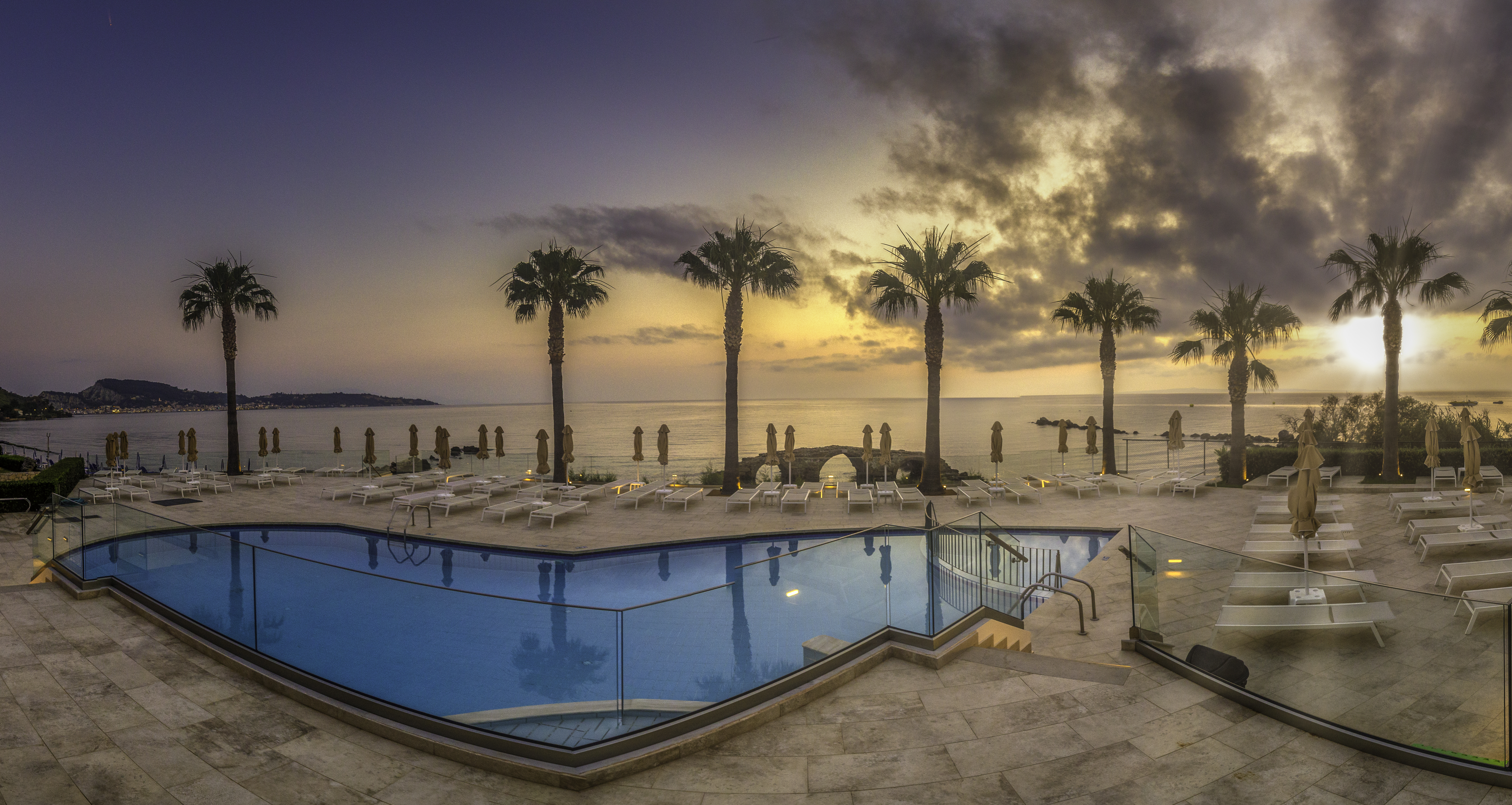 Xenos Kamara Beach - Poză