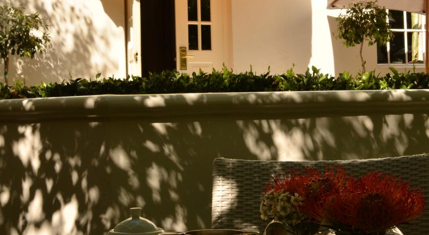 The Monarch Hotel by null