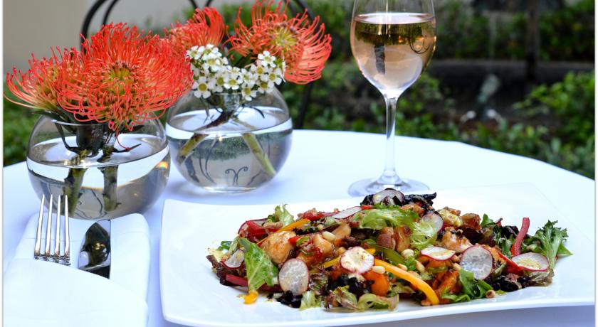 The Monarch Hotel by null