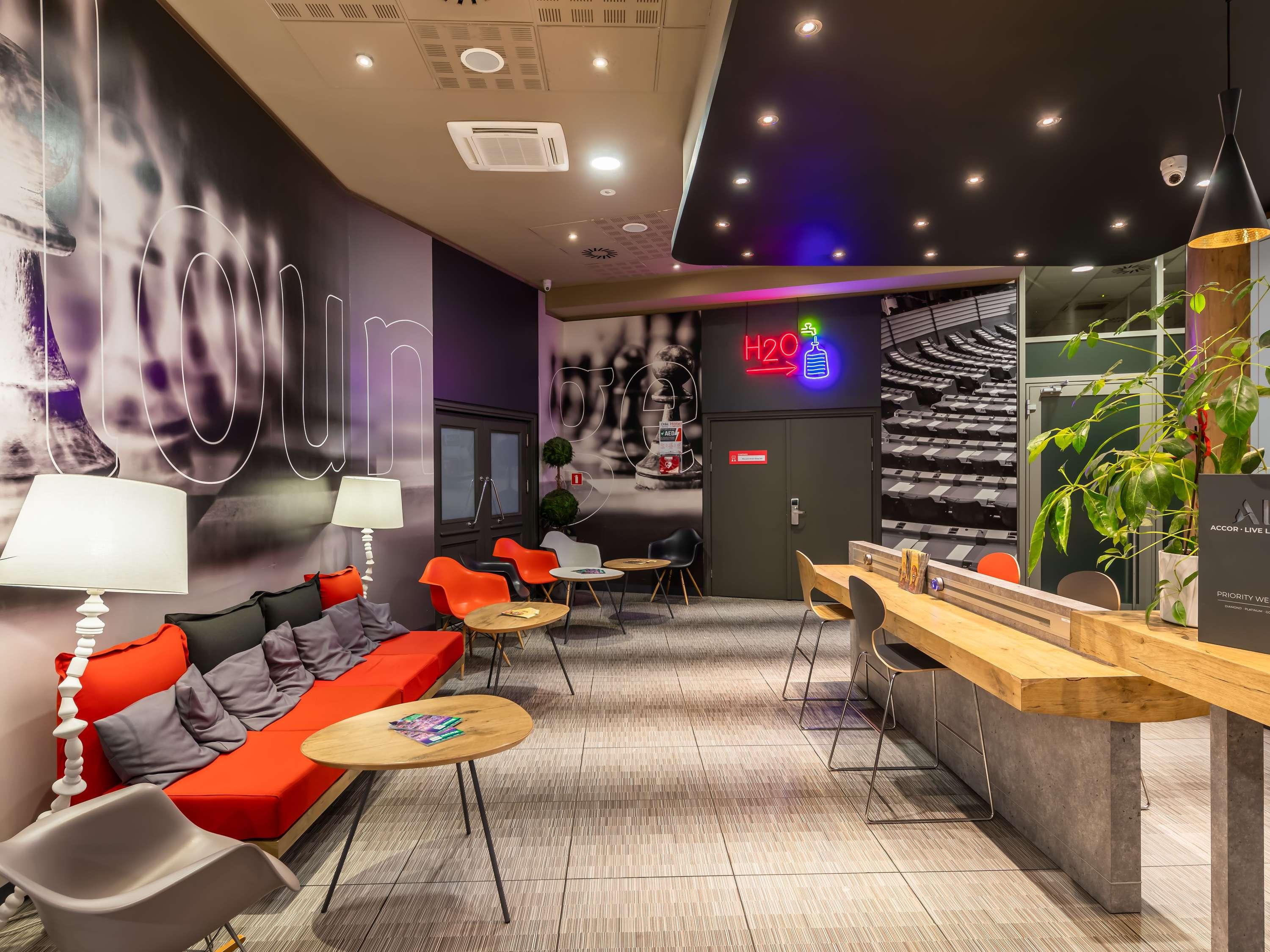 Ibis Warszawa Centrum - фото