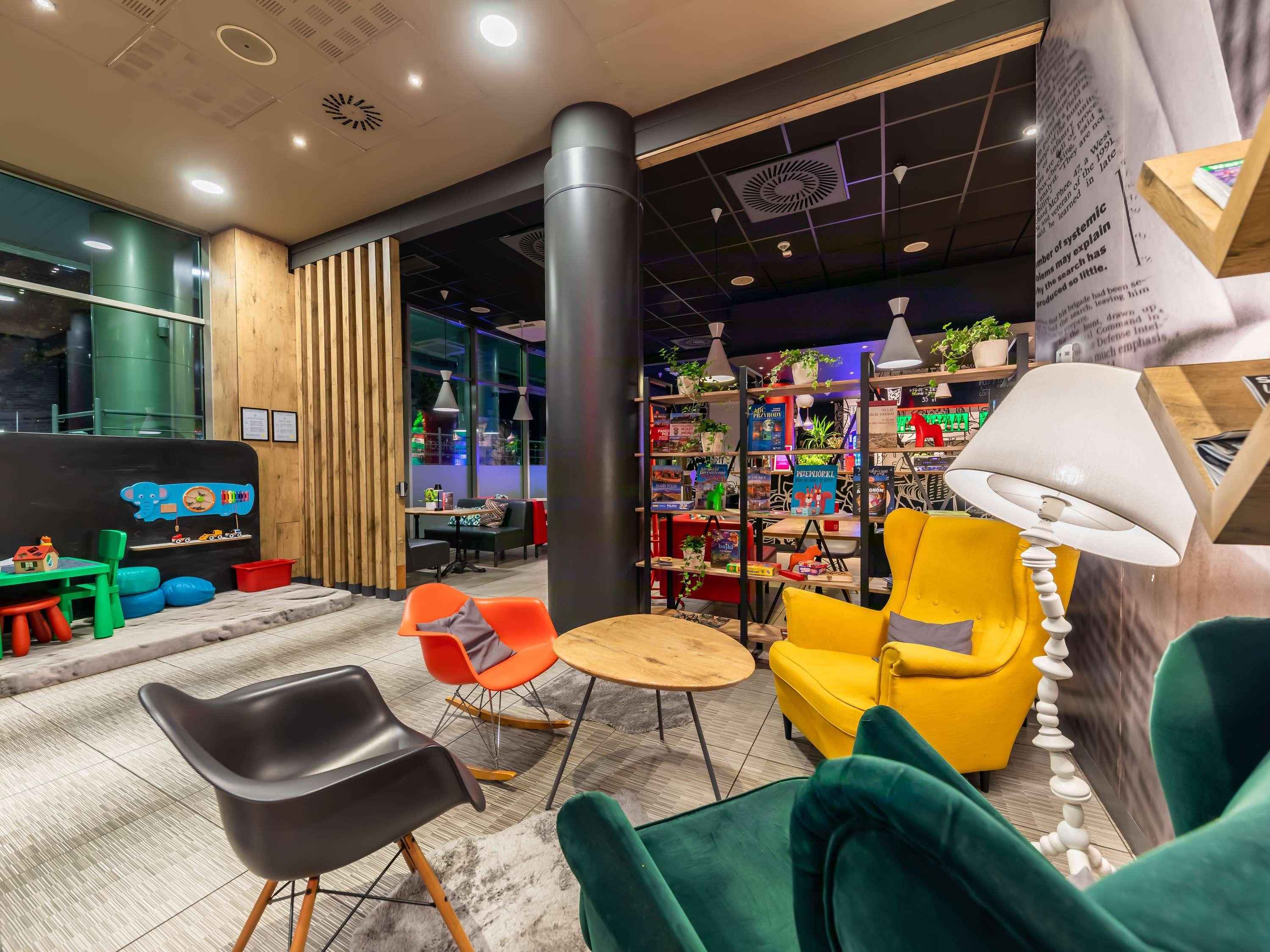 Ibis Warszawa Centrum - фото