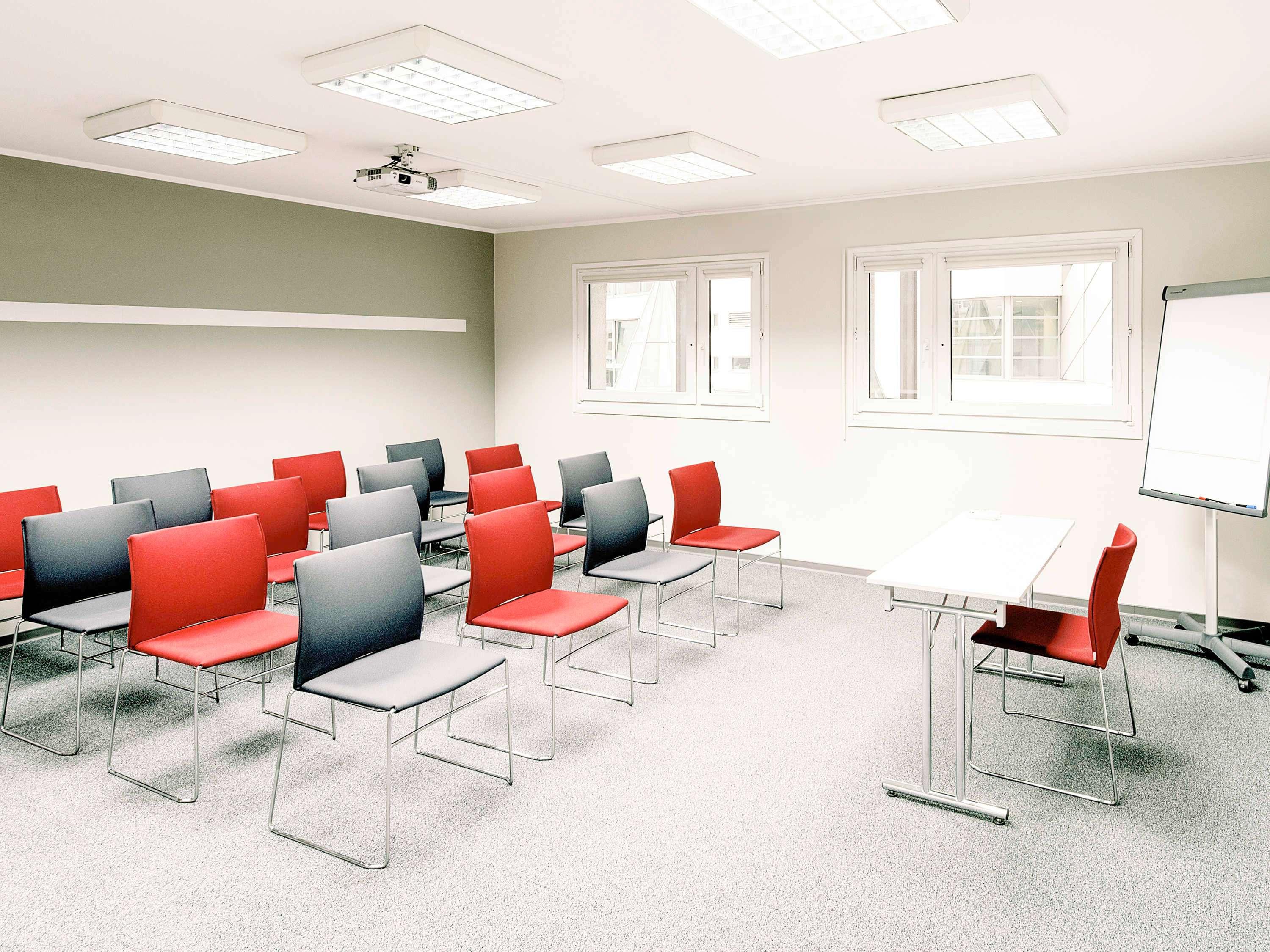 Ibis Warszawa Centrum - фото